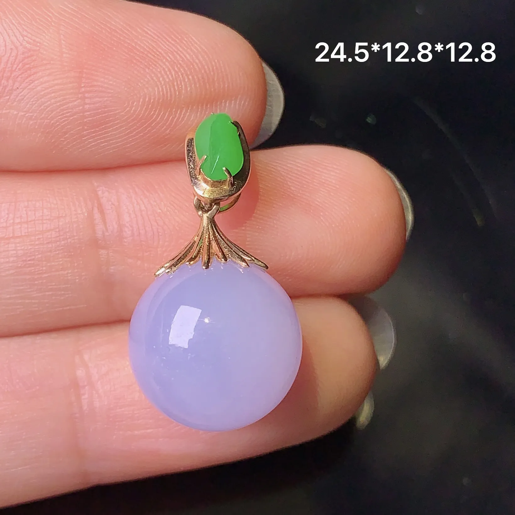 18k金钻镶嵌淡紫罗兰圆珠吊坠 玉质细腻 色泽艳丽  整体尺寸24.5*12.8*12.8