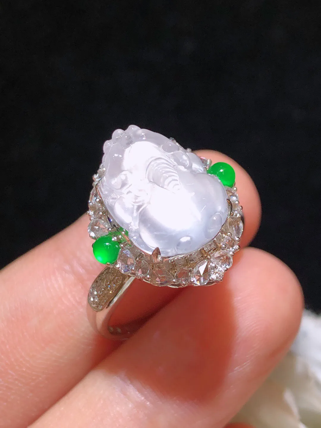 翡翠冰种貔貅戒指 雕工精湛 颜色清爽 冰透水润