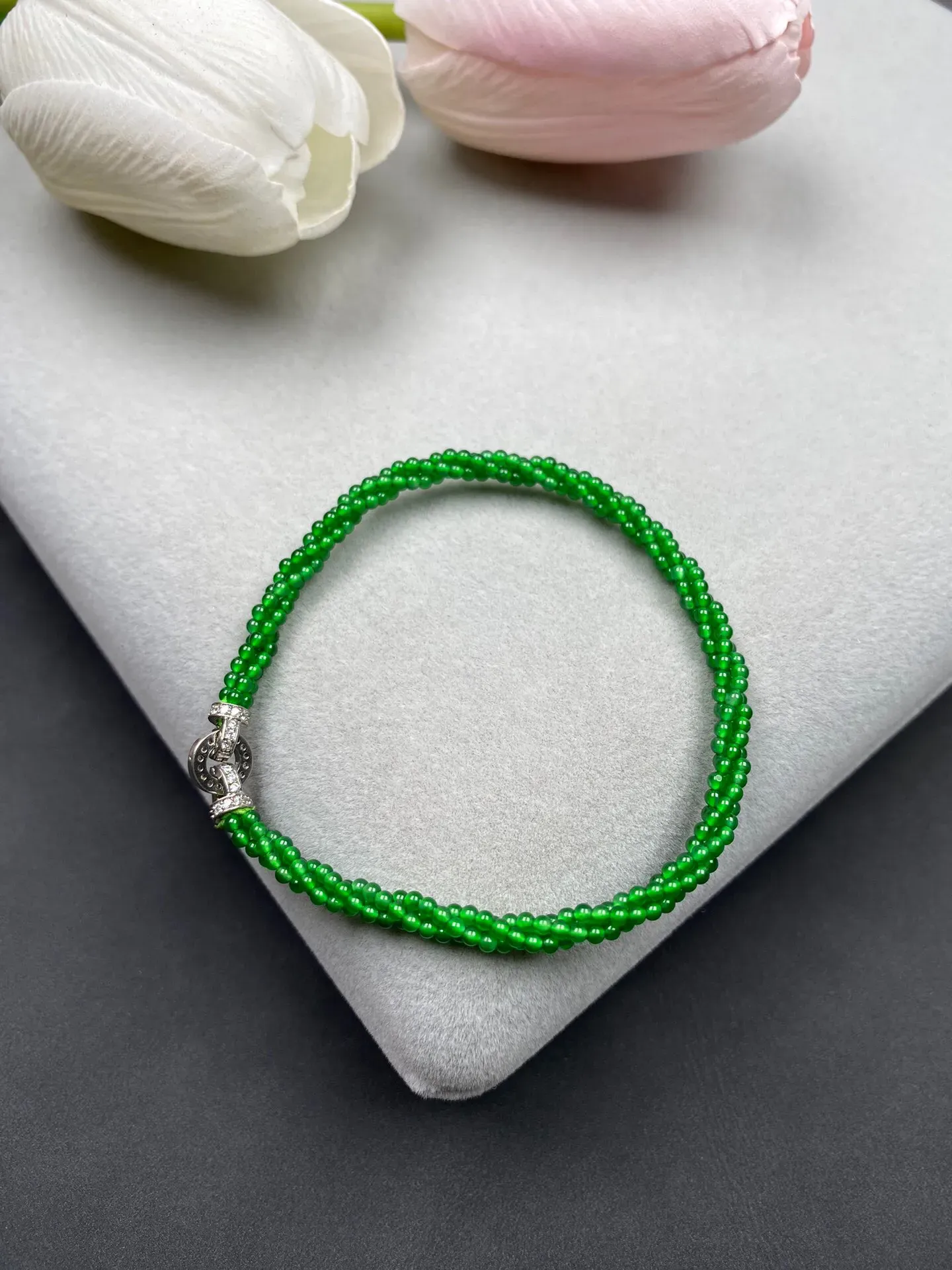 冰种满绿小米珠手串 颗数约290+珠径2毫米 翠色艳丽 独特精美
