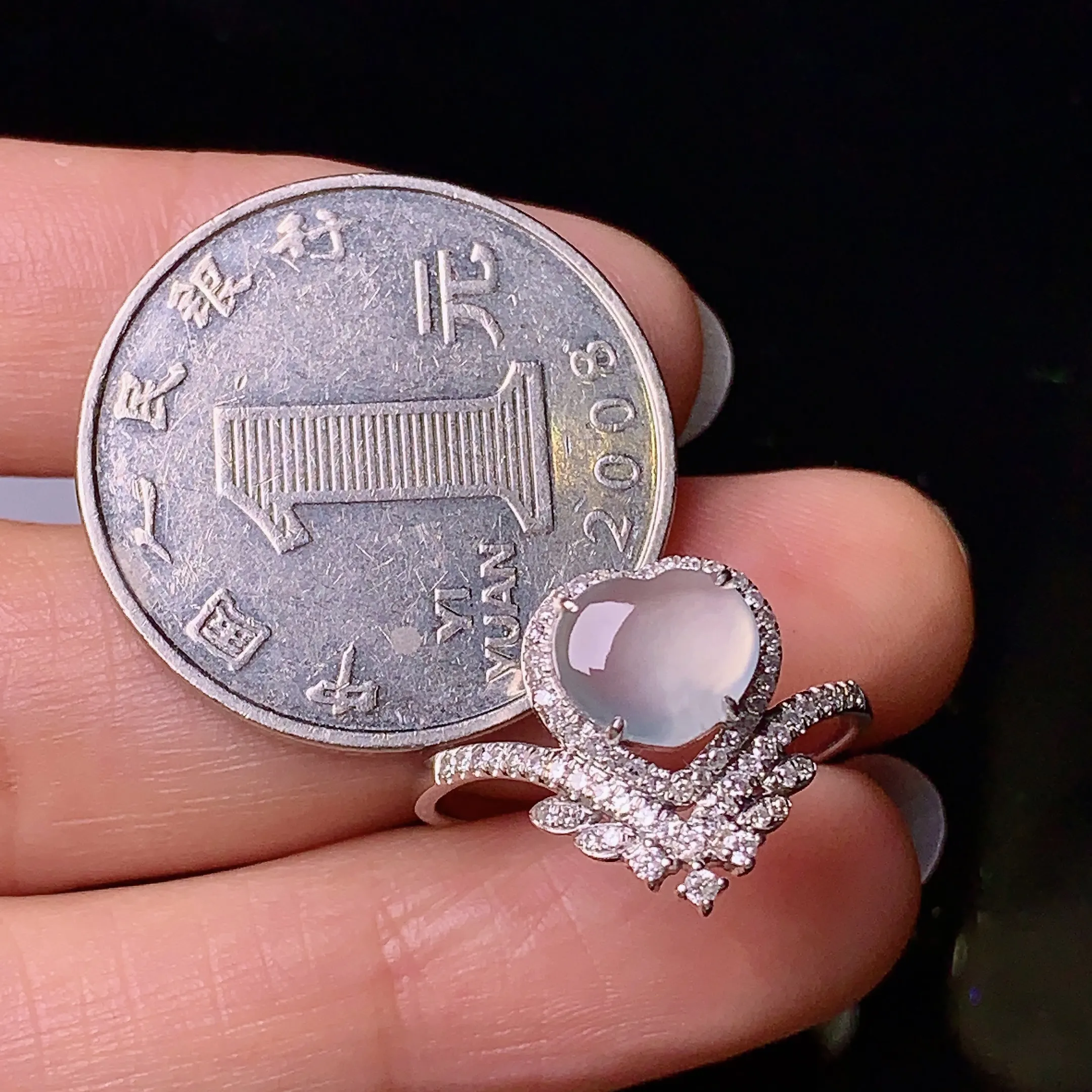 18k金钻镶嵌冰种心形戒指 玉质细腻 冰透水润 圈口15 整体尺寸14*10.1*4.4