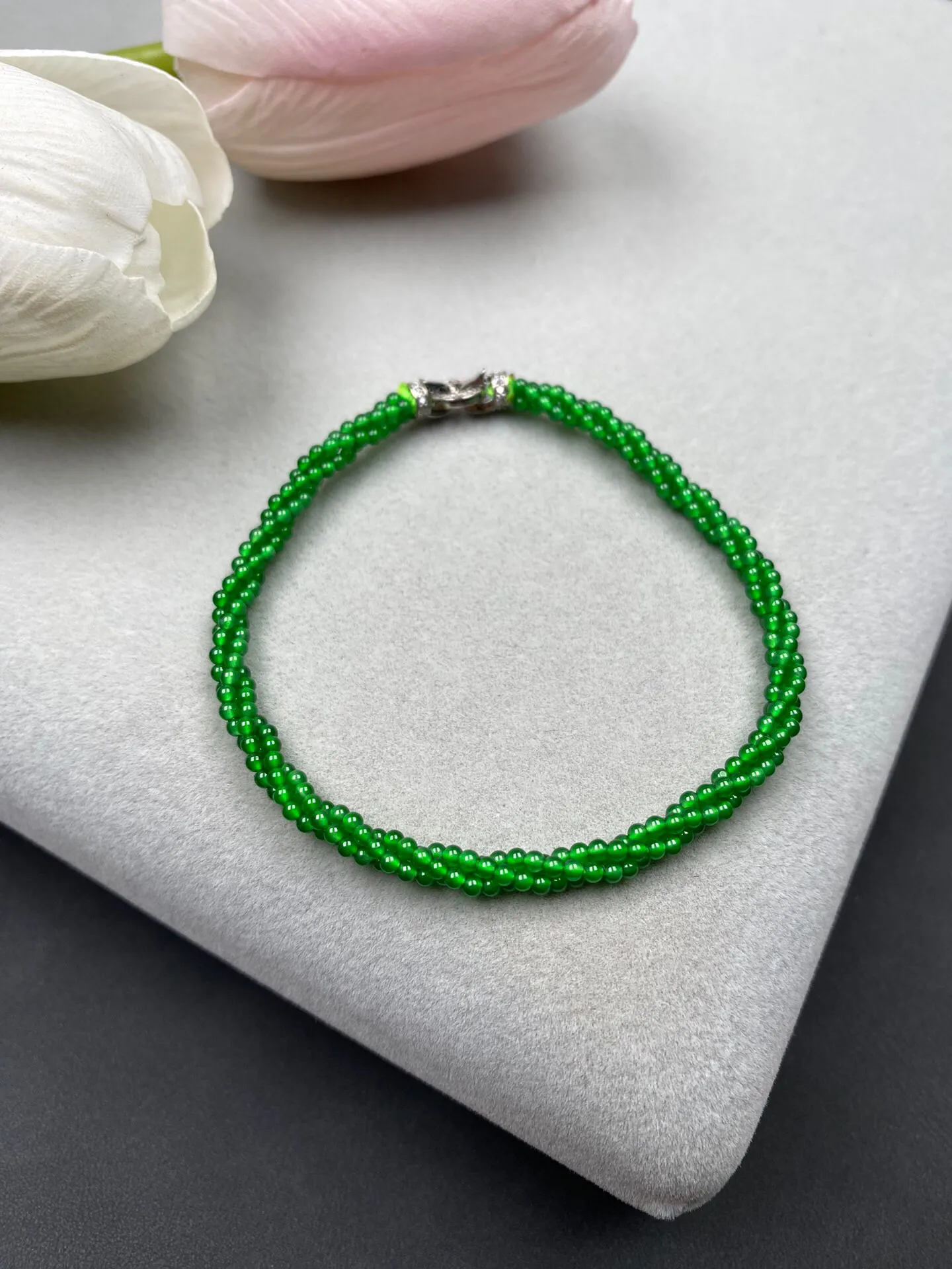冰种满绿小米珠手串 颗数约290+珠径2毫米 翠色艳丽 独特精美
