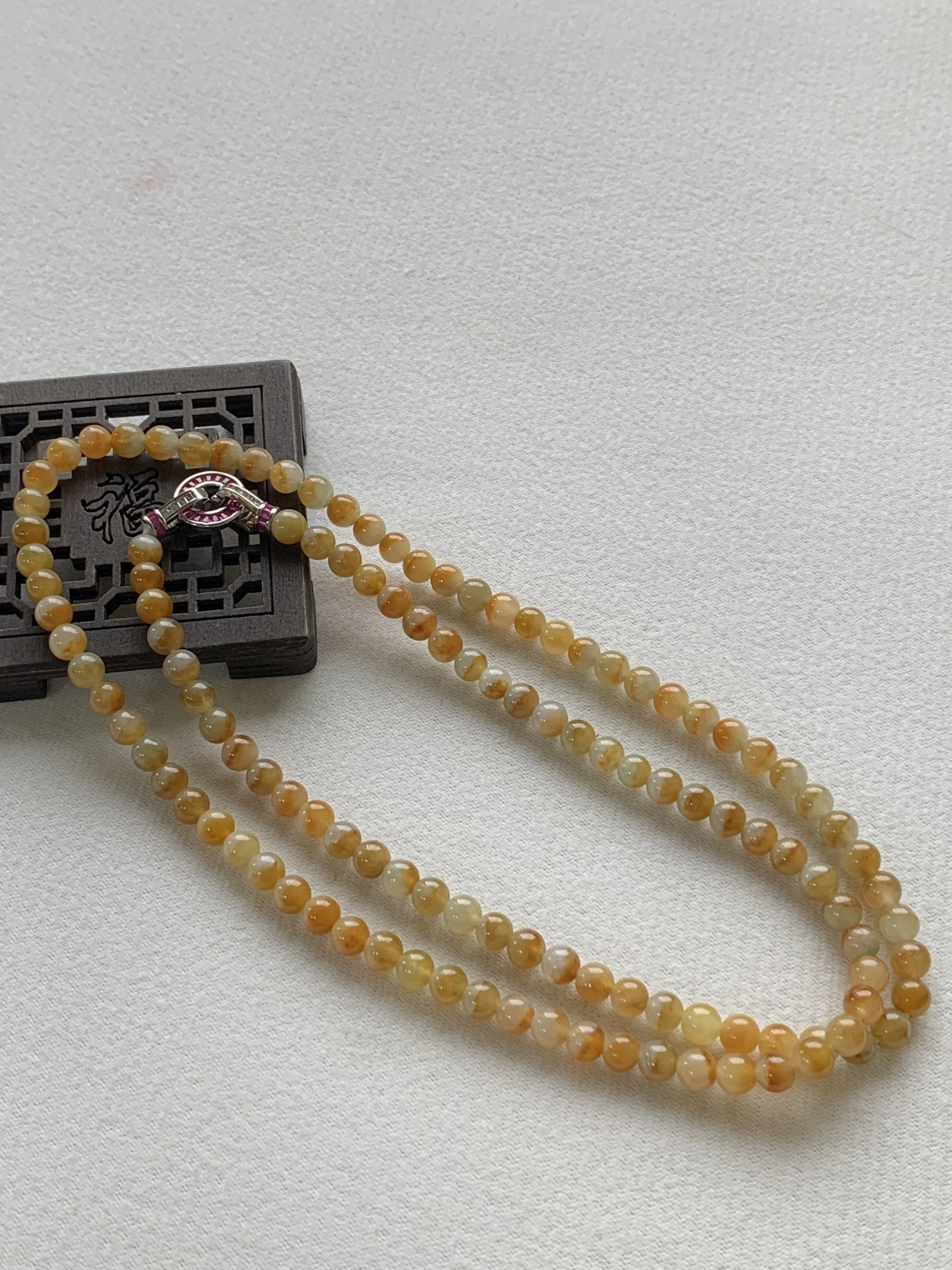 冰胶鸳鸯翡翠珠链项链，尺寸：4.9-5.3mm/118颗，自然光实拍，A056C2025