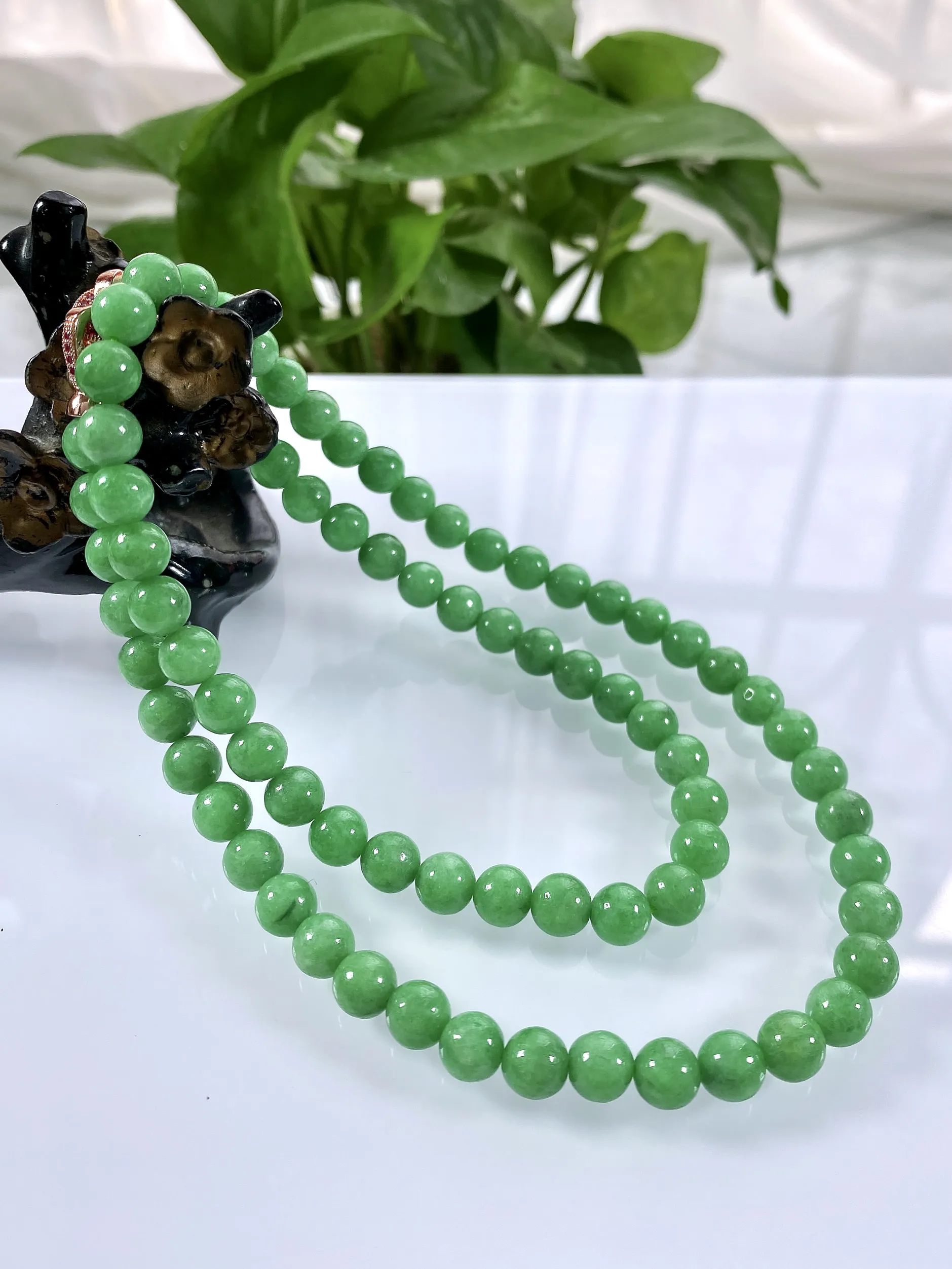 缅甸天然翡翠A货，卡7.5冰润满绿阳绿圆珠项链手链，尺寸：7.5mm/78颗，长度560mm，重量：54.61g