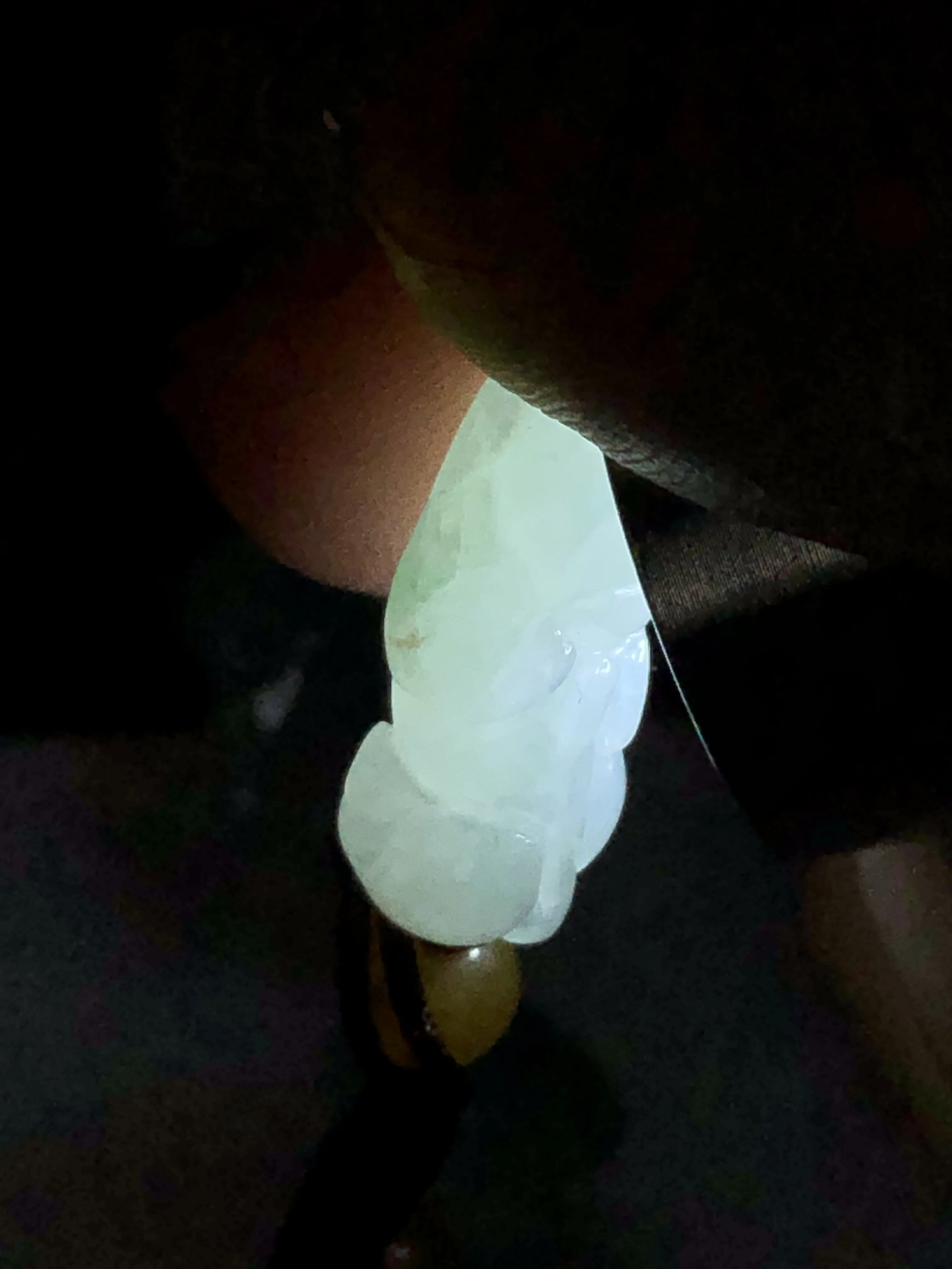 翡翠糯化种白色翡翠