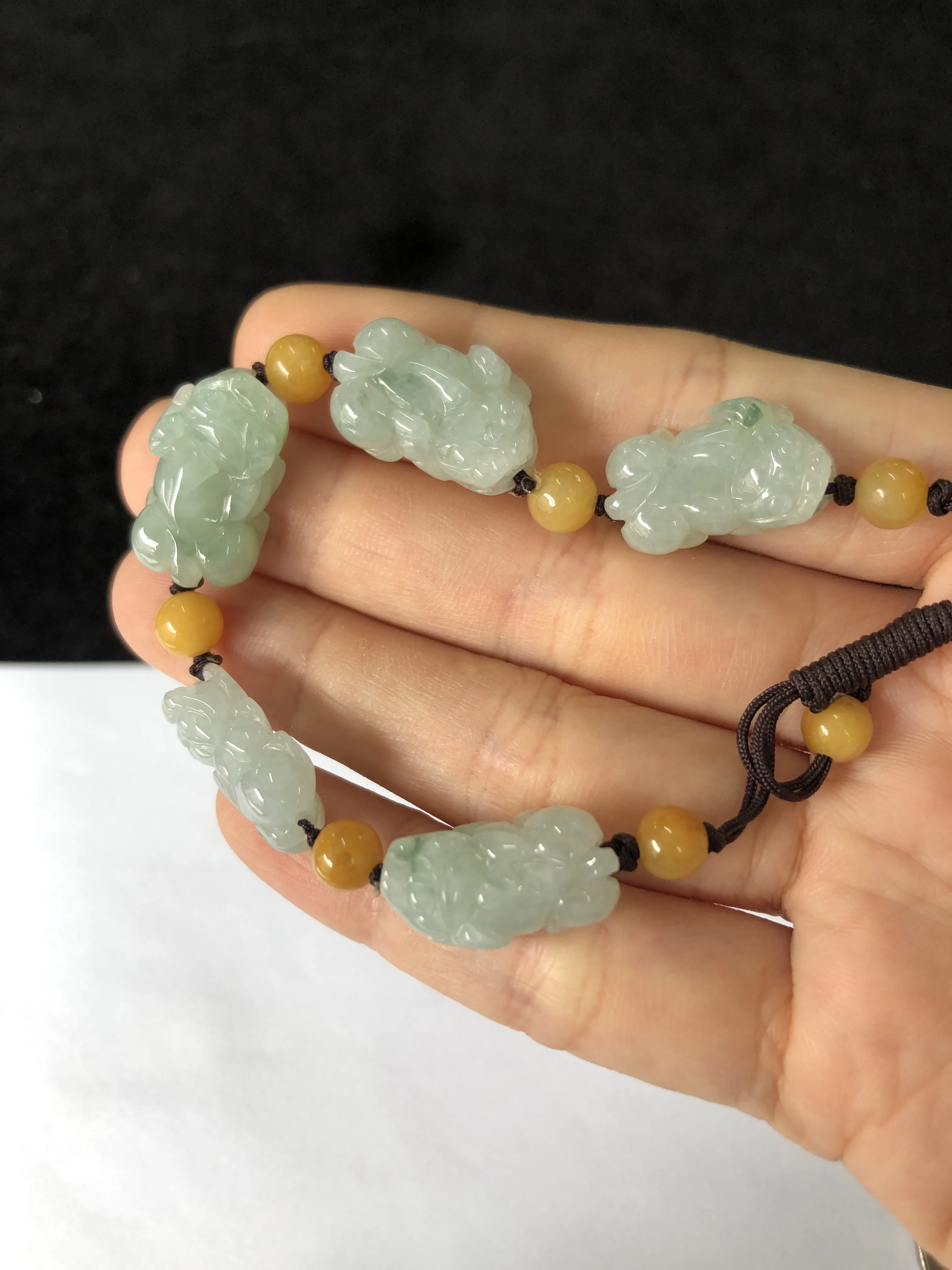 翡翠糯化种白色翡翠