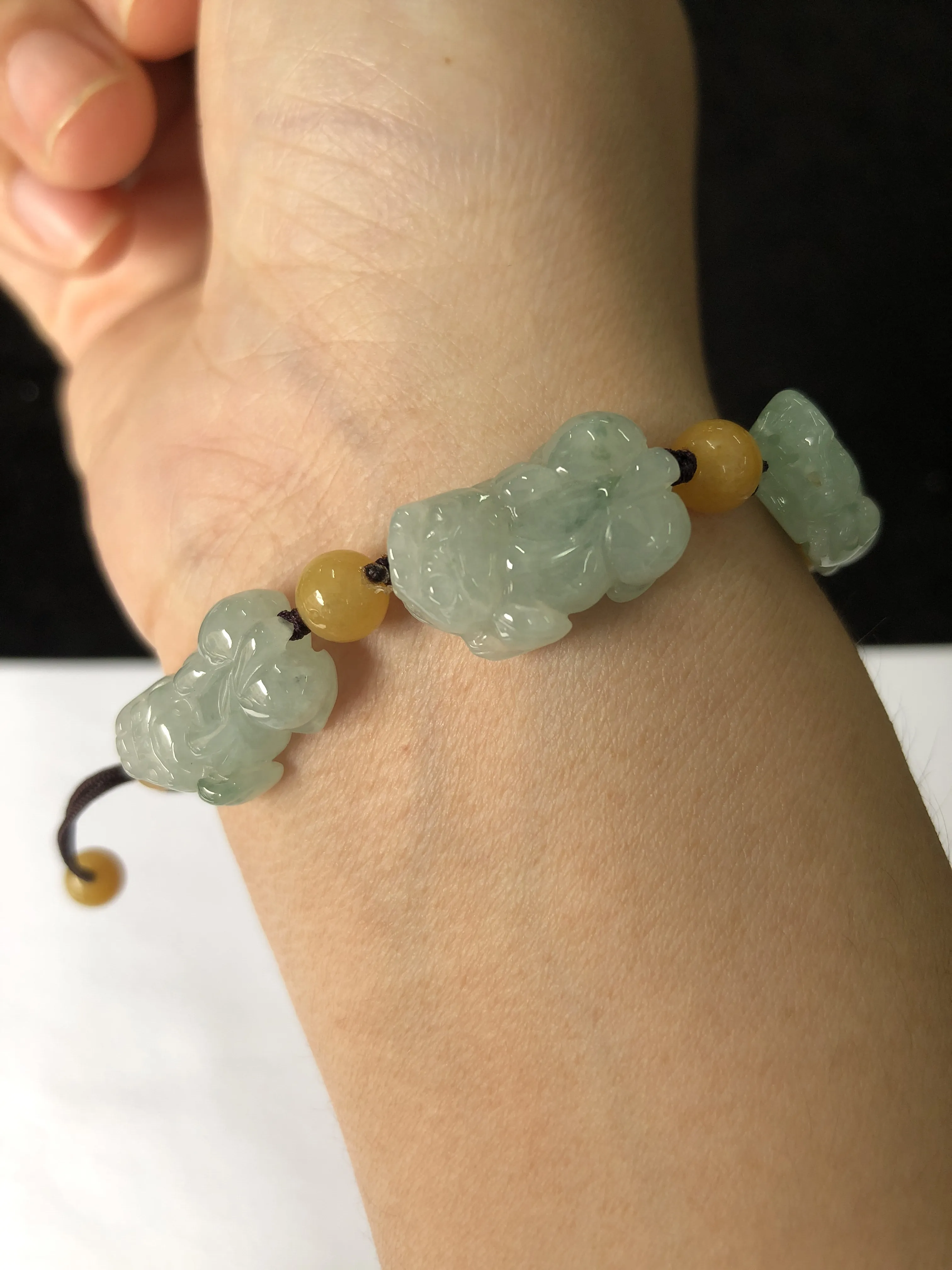 翡翠糯化种白色翡翠