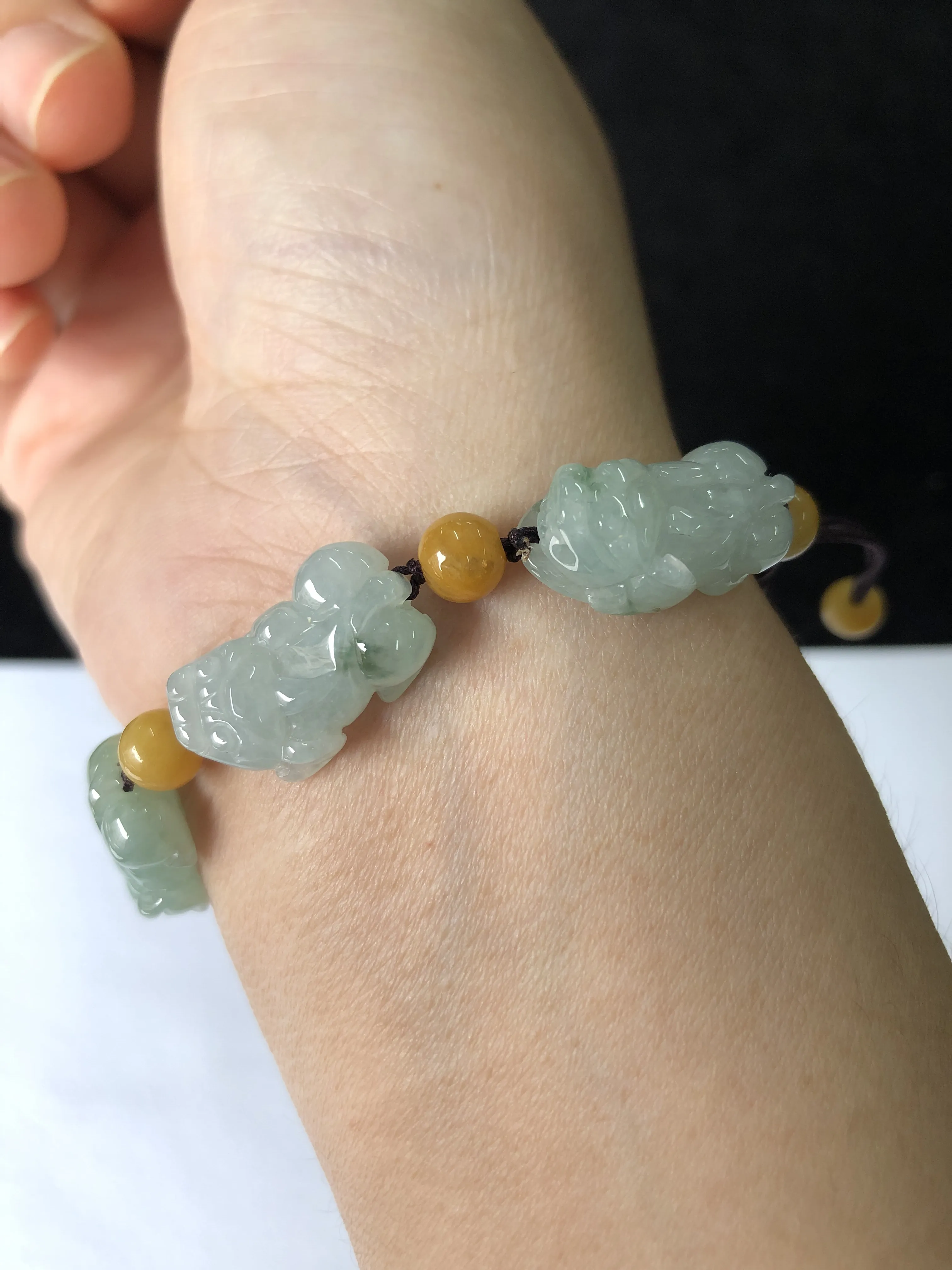 翡翠糯化种白色翡翠