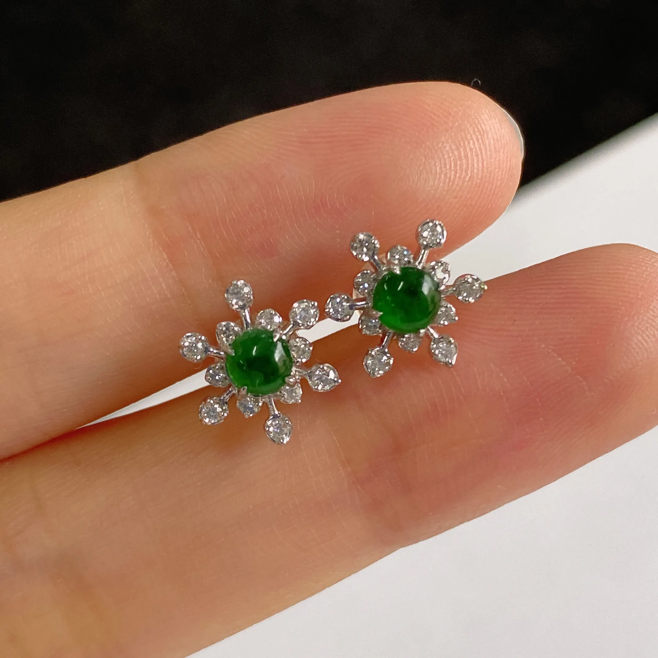 翡翠耳坠，印记：G18K