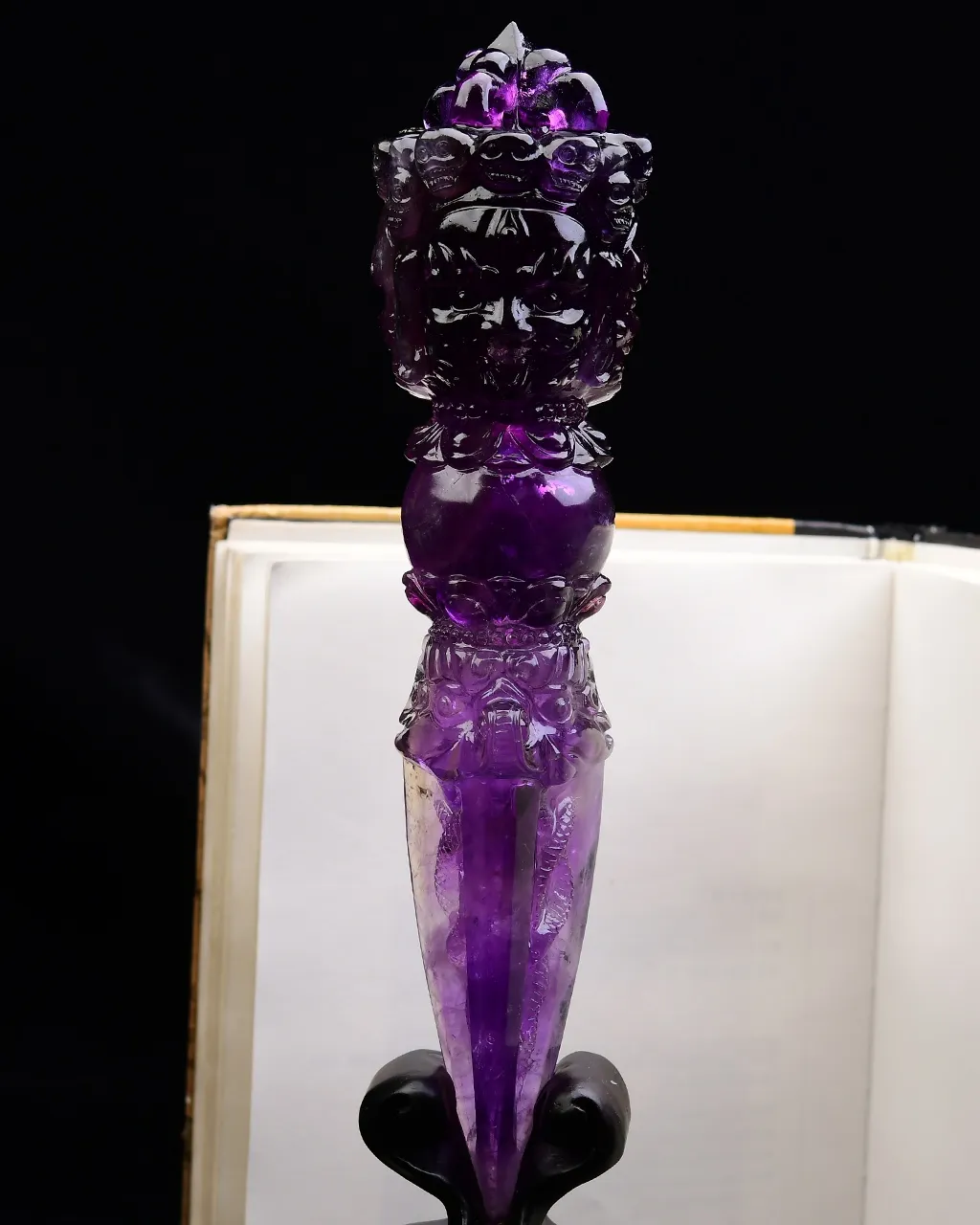 天然紫水晶金刚橛•金刚杵摆件佩戴者顺顺利利保平安，大师雕刻，难度高，遇见请珍惜，实物非常漂亮 