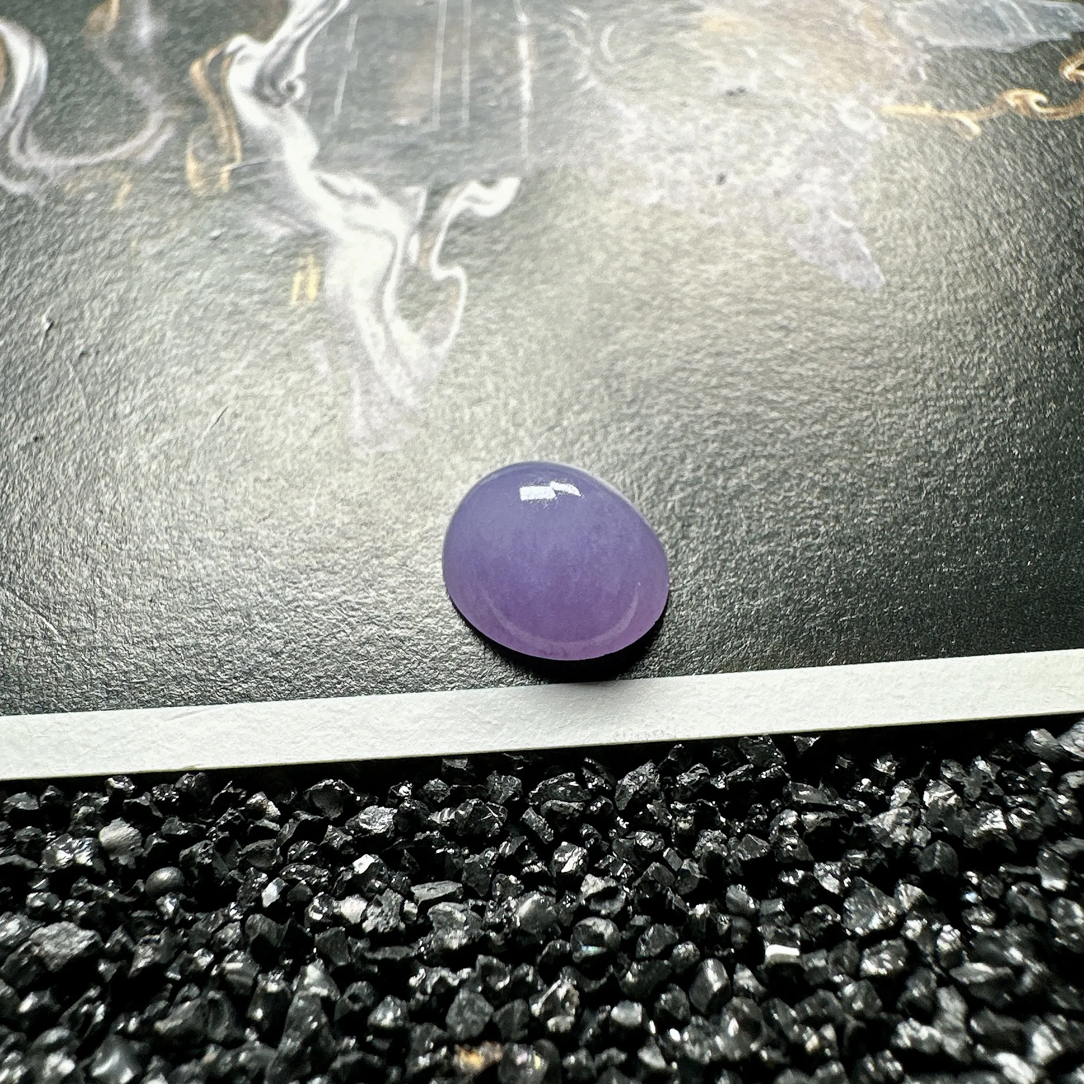 【紫罗兰】器形、种水、质地、颜色都非常漂亮的紫罗兰蛋面，珍藏品质，推荐做个戒指。