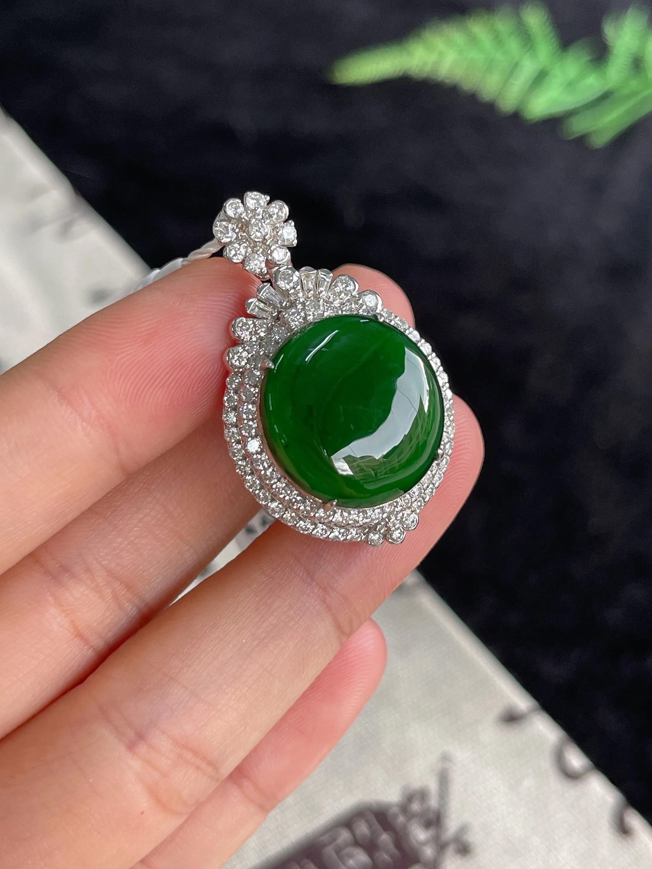 【对庄自营】翡翠蛋面吊坠，18k金镶嵌