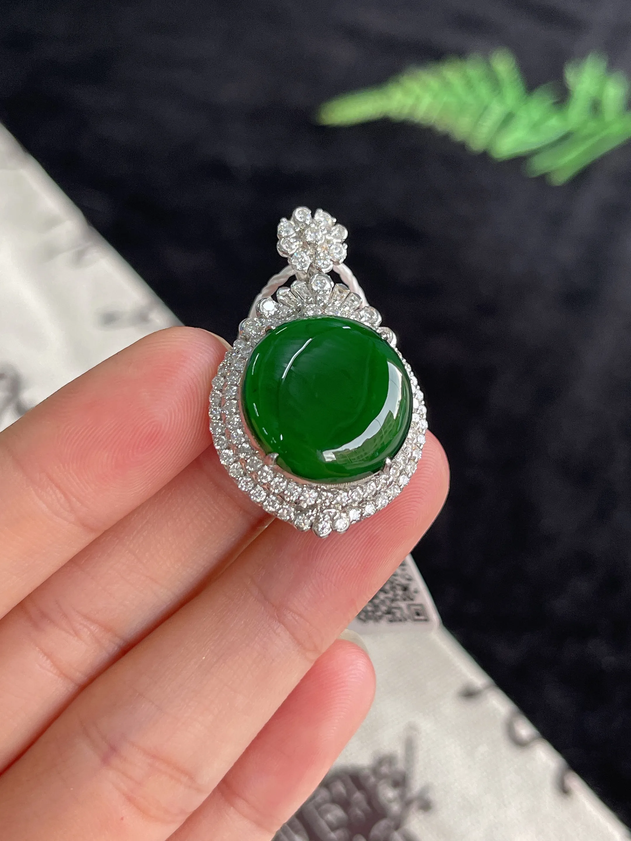 【对庄自营】翡翠蛋面吊坠，18k金镶嵌