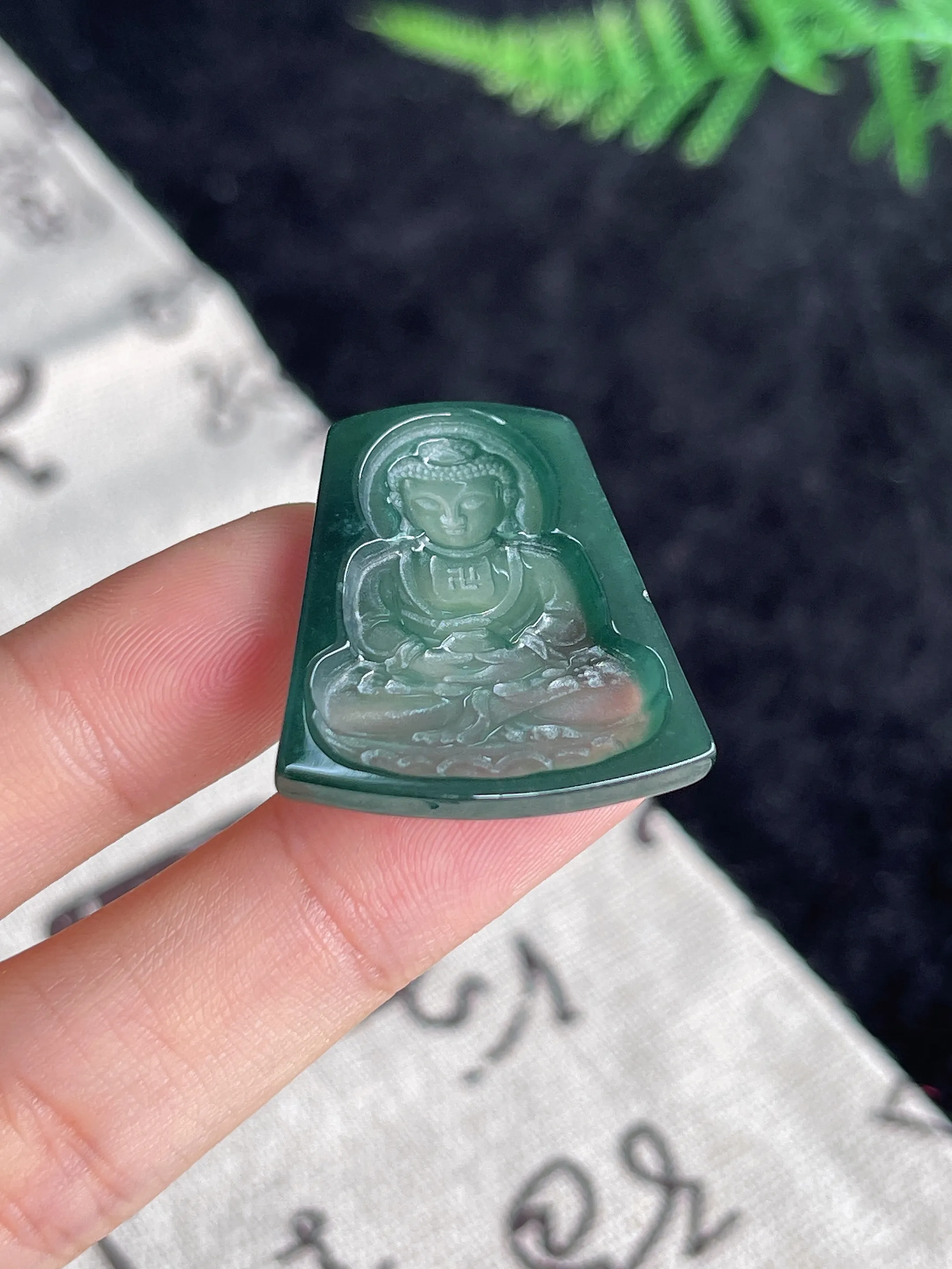 翡翠糯化种绿色戒面