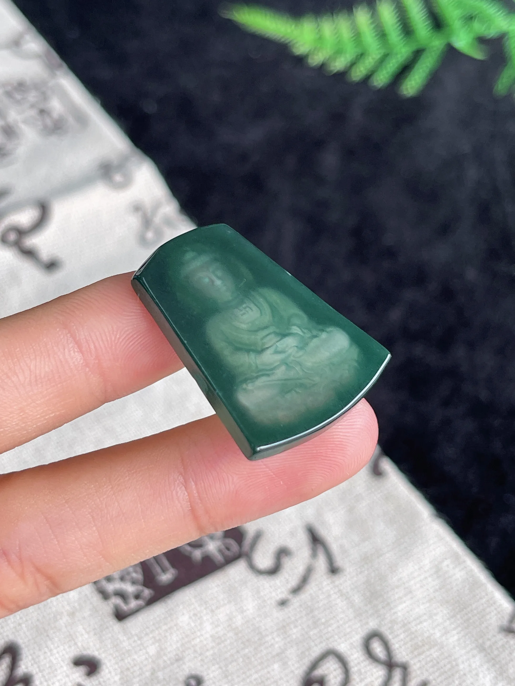 翡翠糯化种绿色戒面