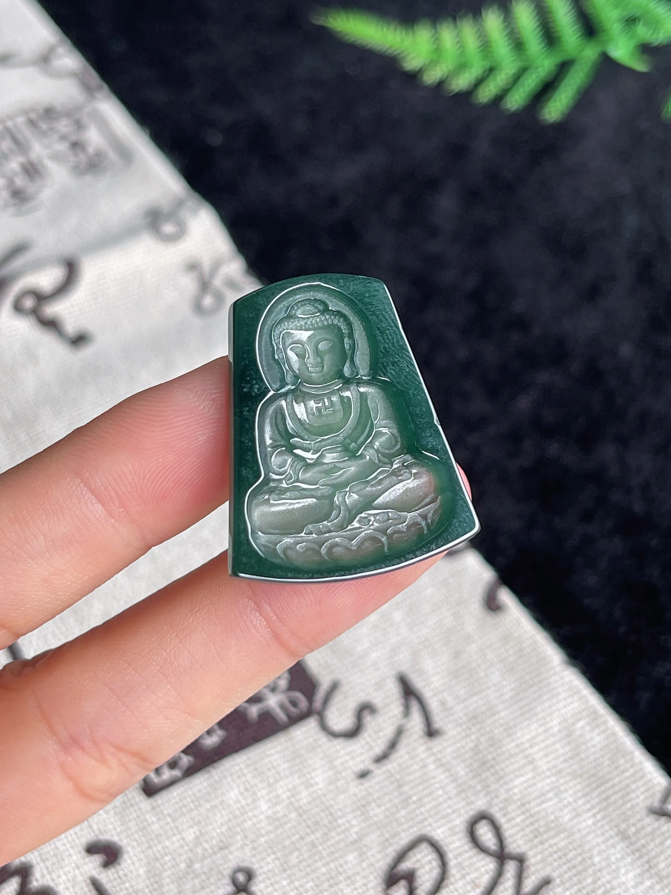 翡翠糯化种绿色戒面