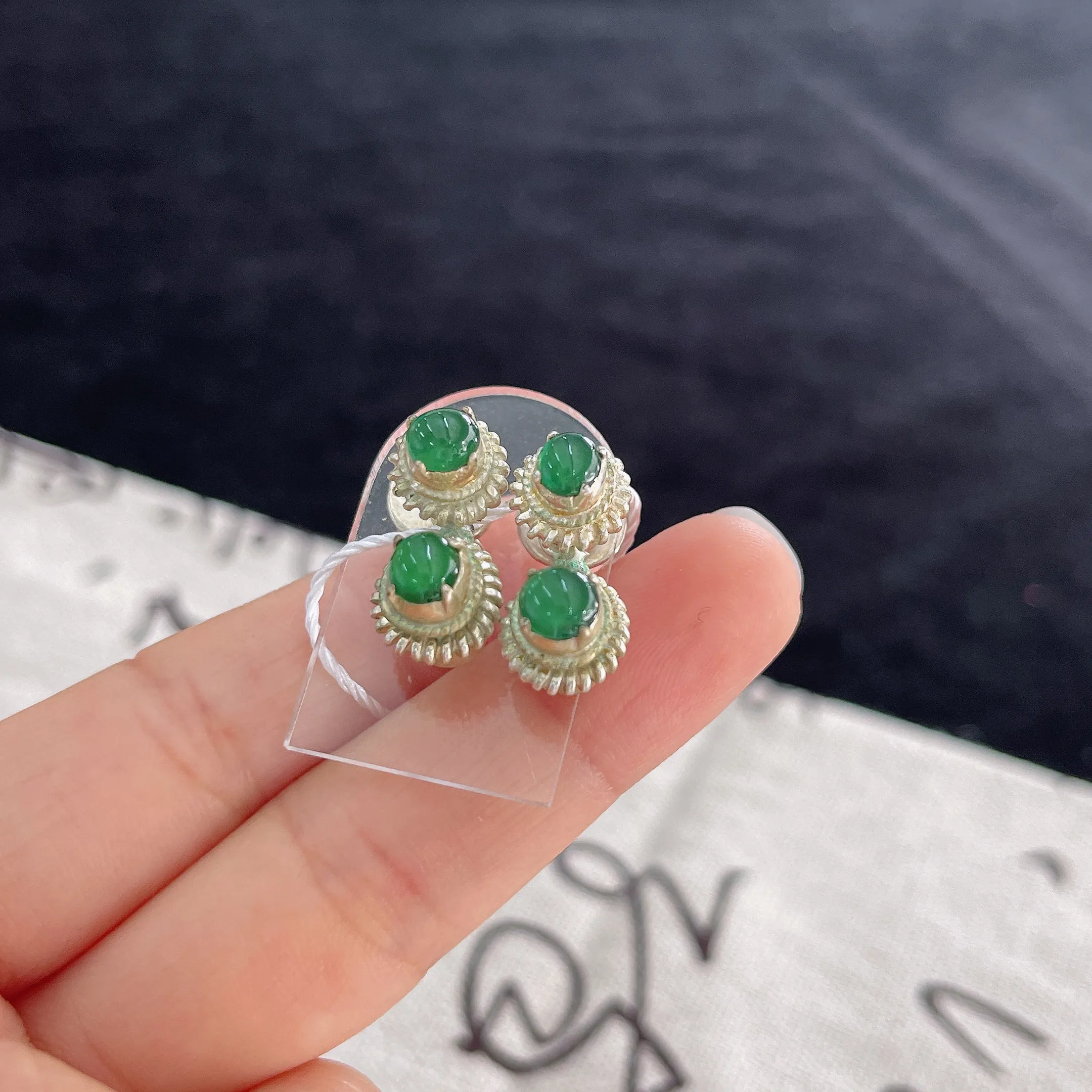 翡翠圆/椭圆形，价格为单颗价格，随机发货