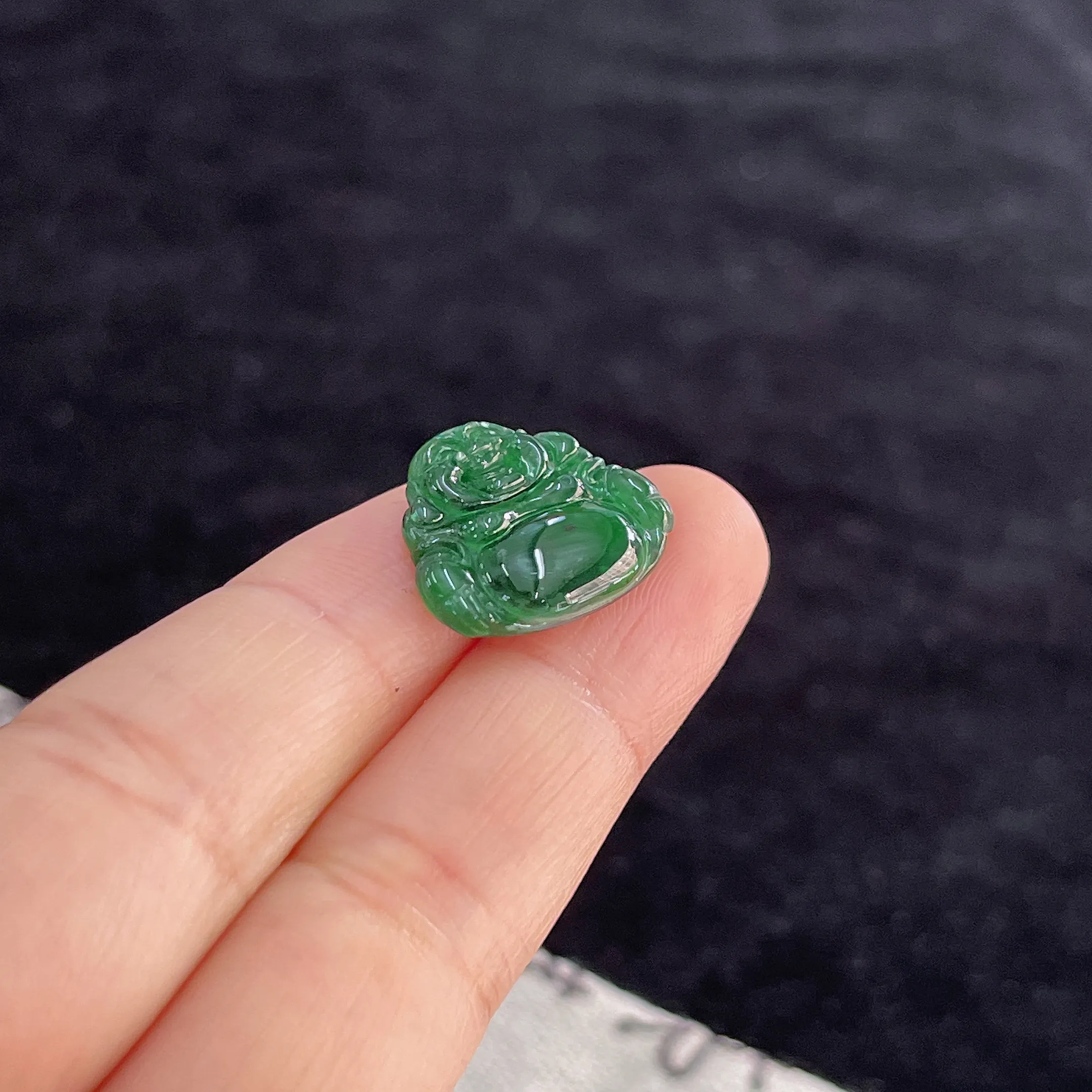 翡翠冰糯种绿色翡翠