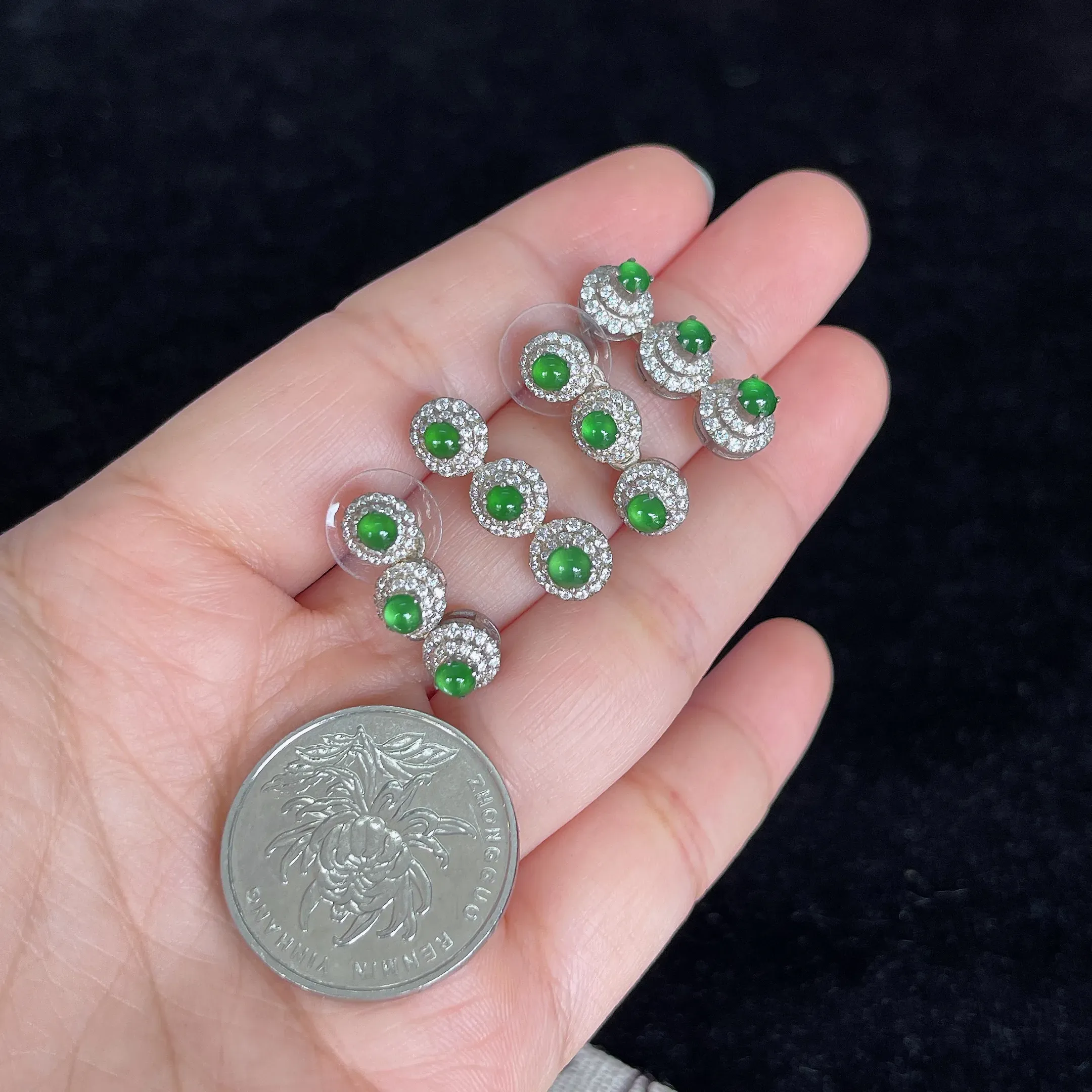 翡翠圆/椭圆形,价格为单颗价格，随机发货