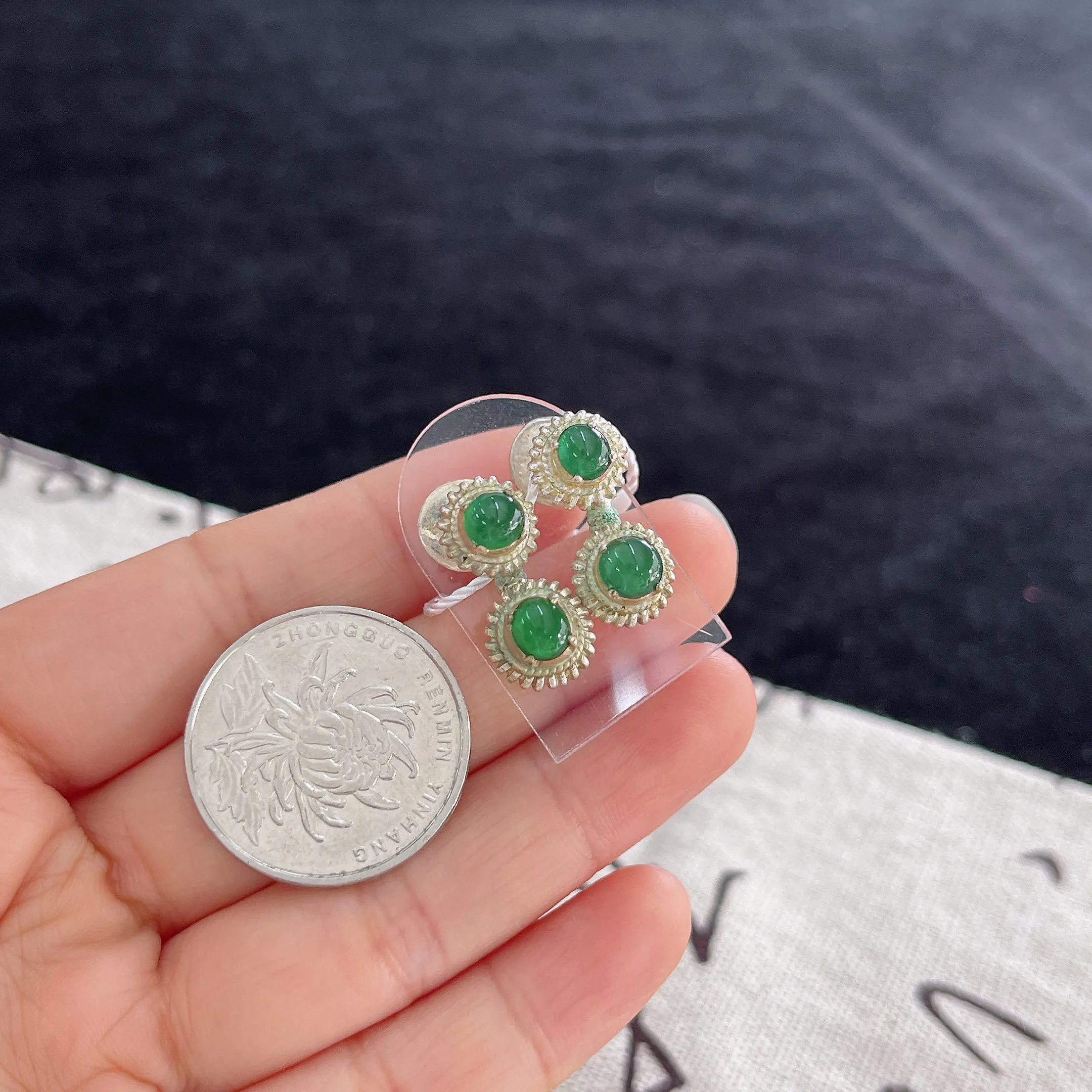 翡翠圆/椭圆形，价格为单颗价格，随机发货