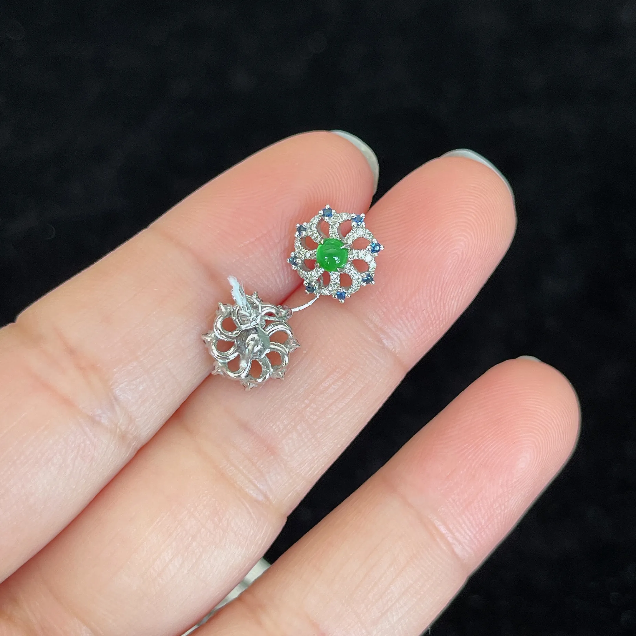 翡翠冰种蓝色戒指