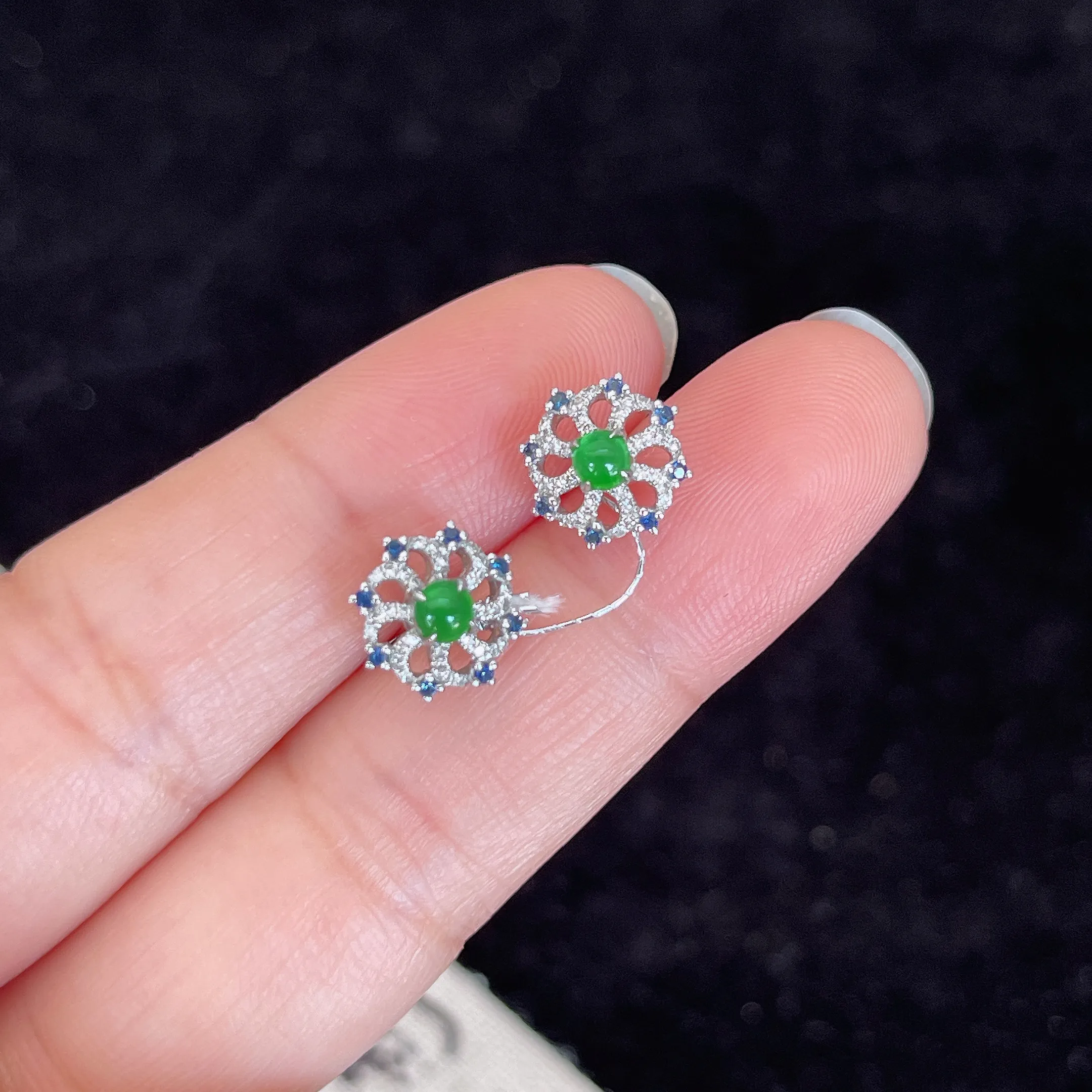 翡翠冰种蓝色戒指