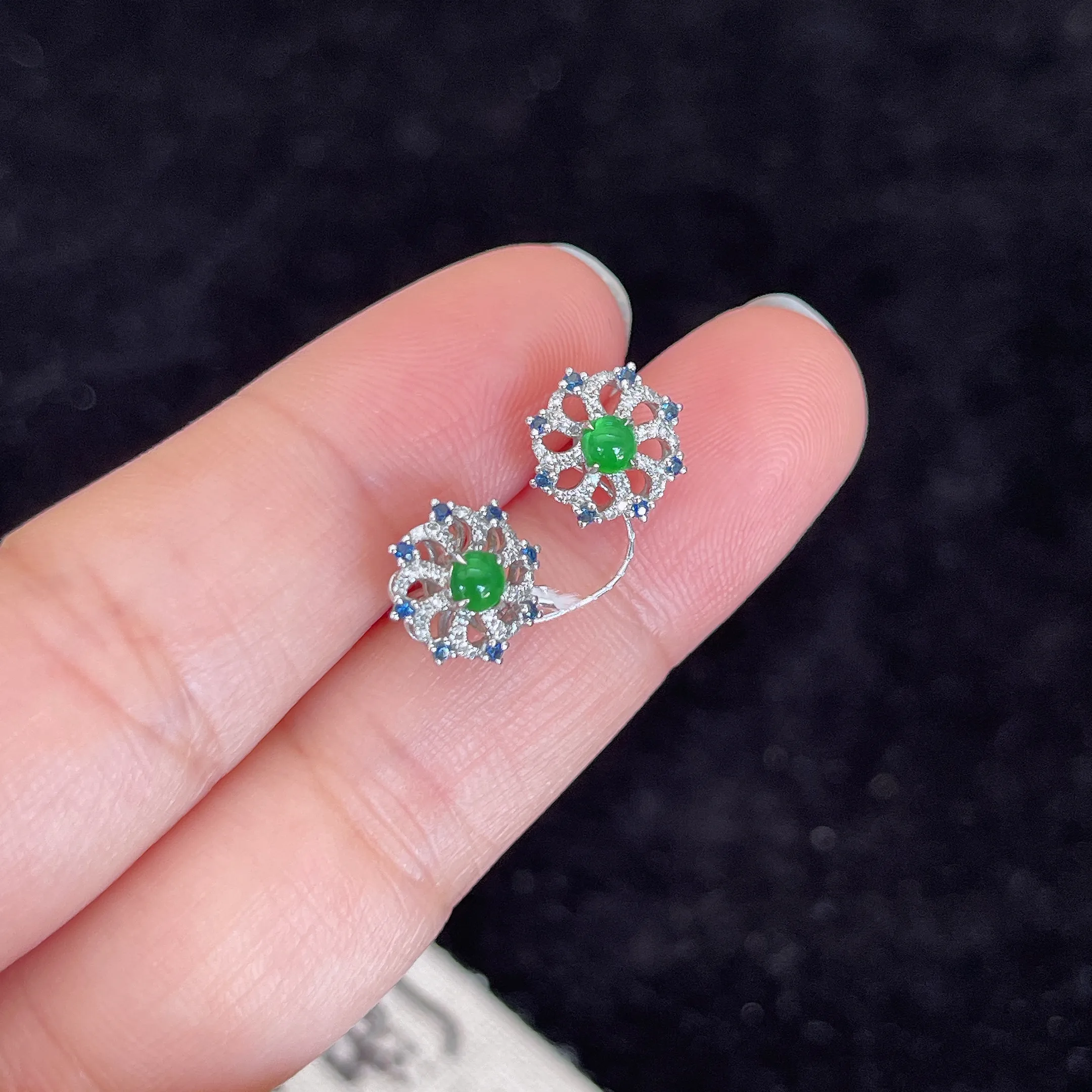 翡翠冰种蓝色戒指