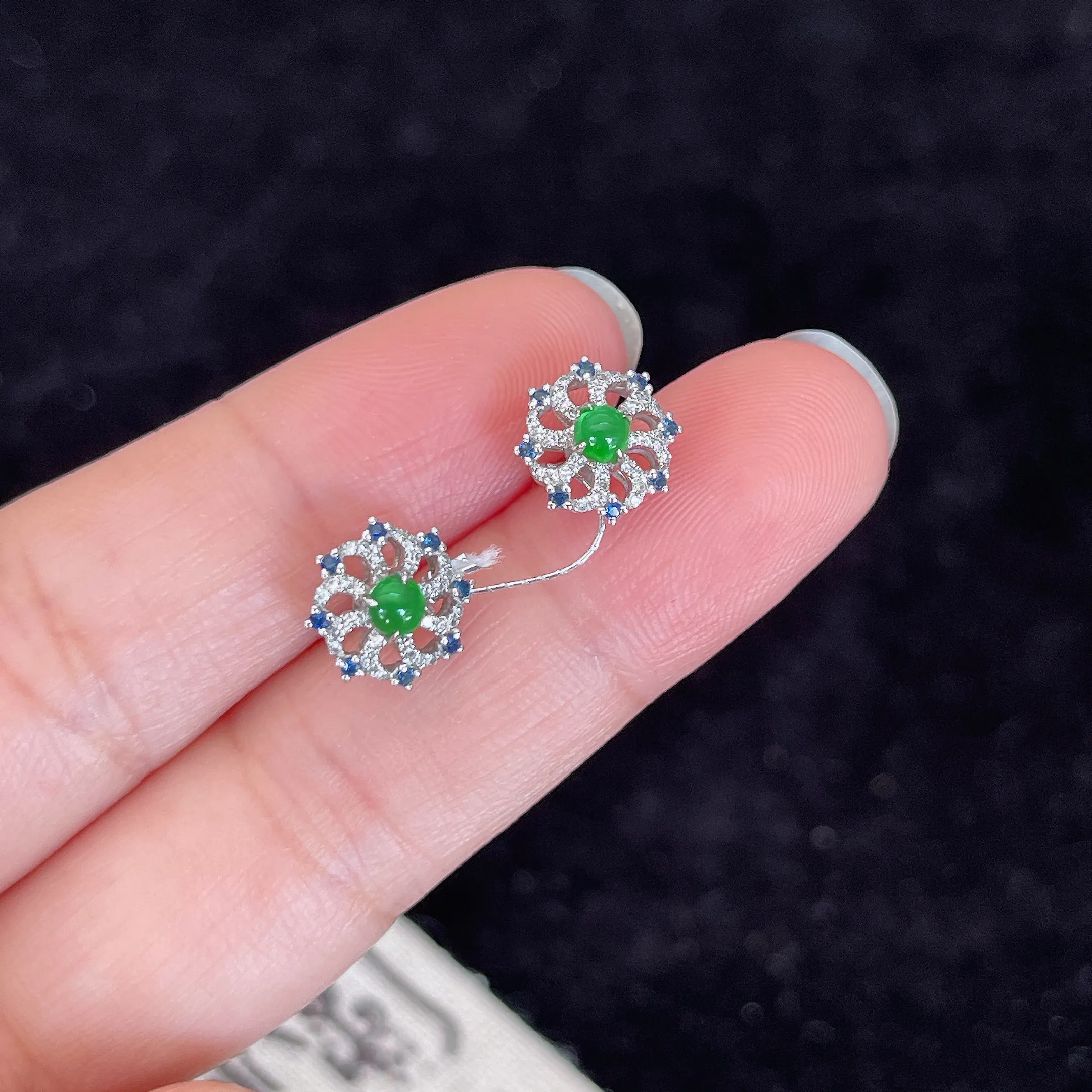 翡翠冰种蓝色戒指