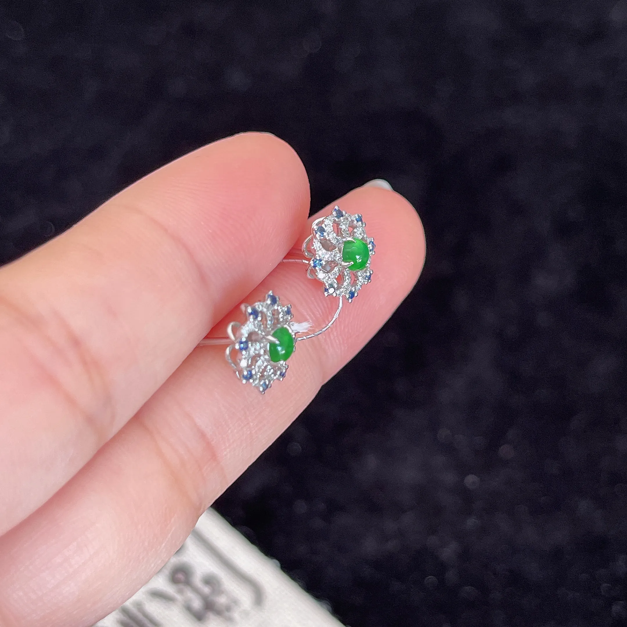 翡翠冰种蓝色戒指