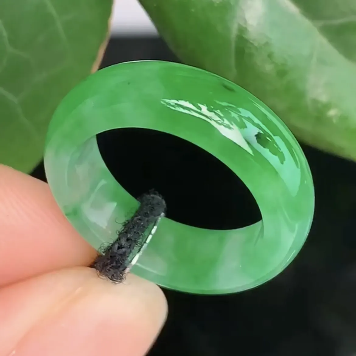 天然A货翡翠-冰润飘阳绿胶感玉指环戒指 尺寸16-6-3.5