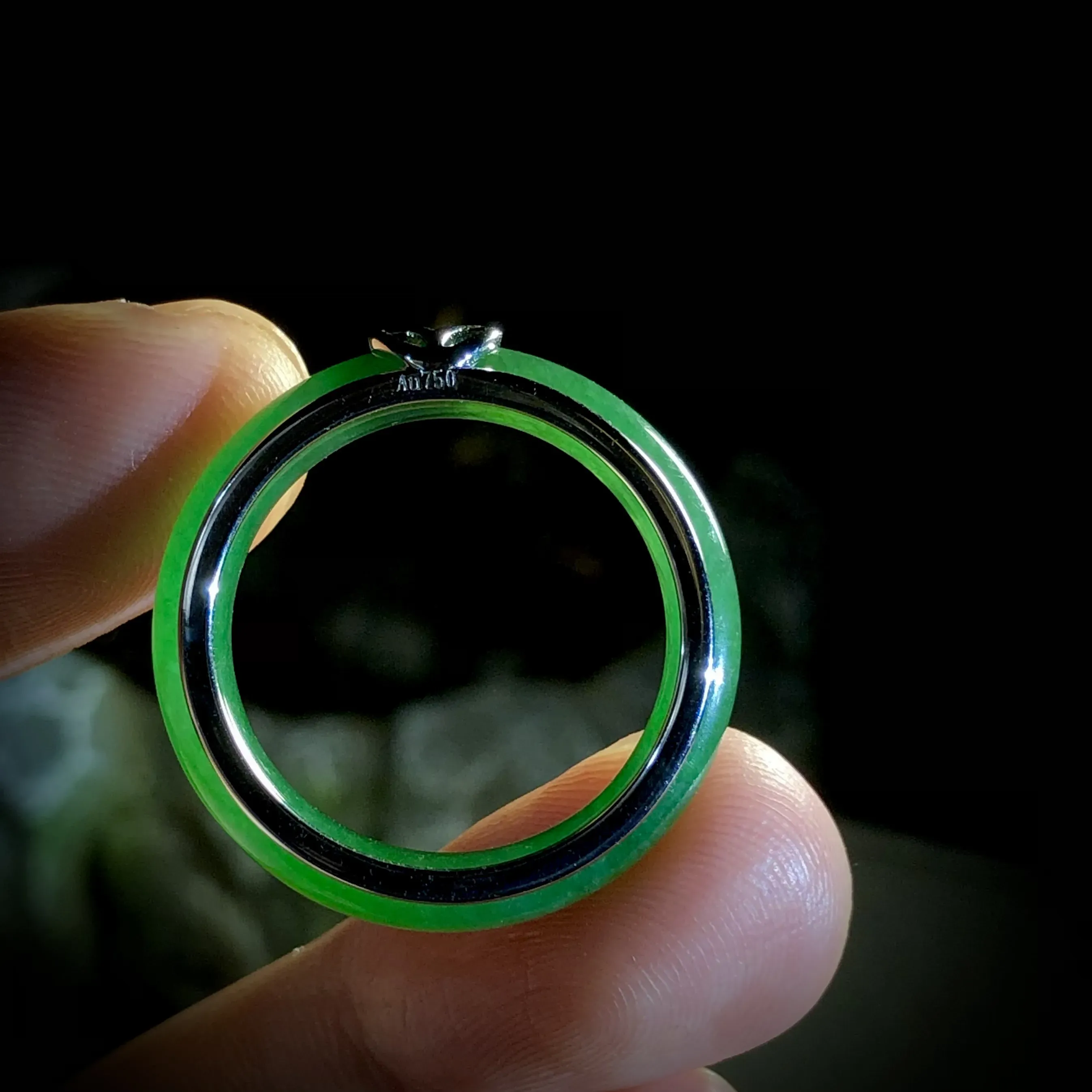 圈戒指环，内径18.2，宽5.8mm，厚3.2mm，
18#，18K金，