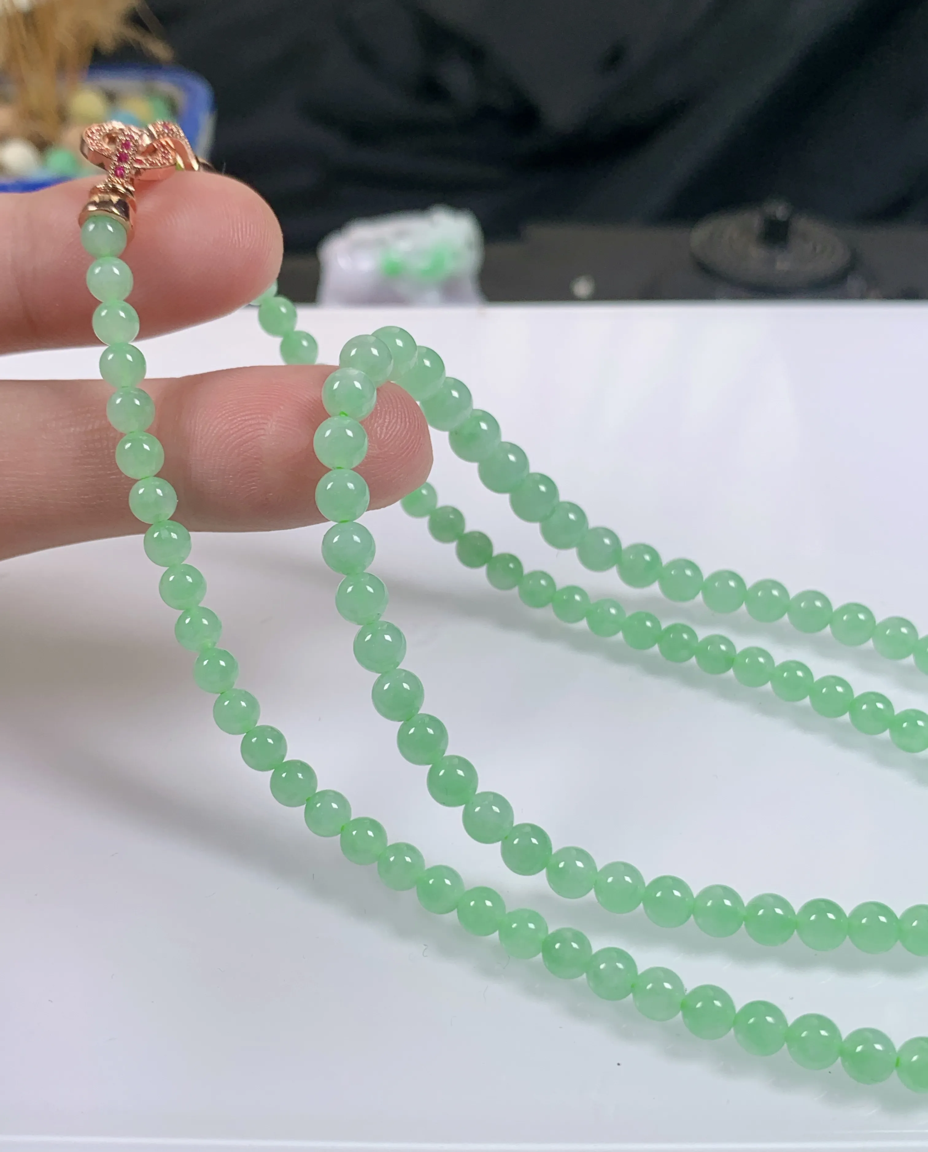 缅甸天然翡翠A货，冰种满绿甜绿步步高升塔珠圆珠项链手链，尺寸：大珠约5.6mm小珠约4.4mm