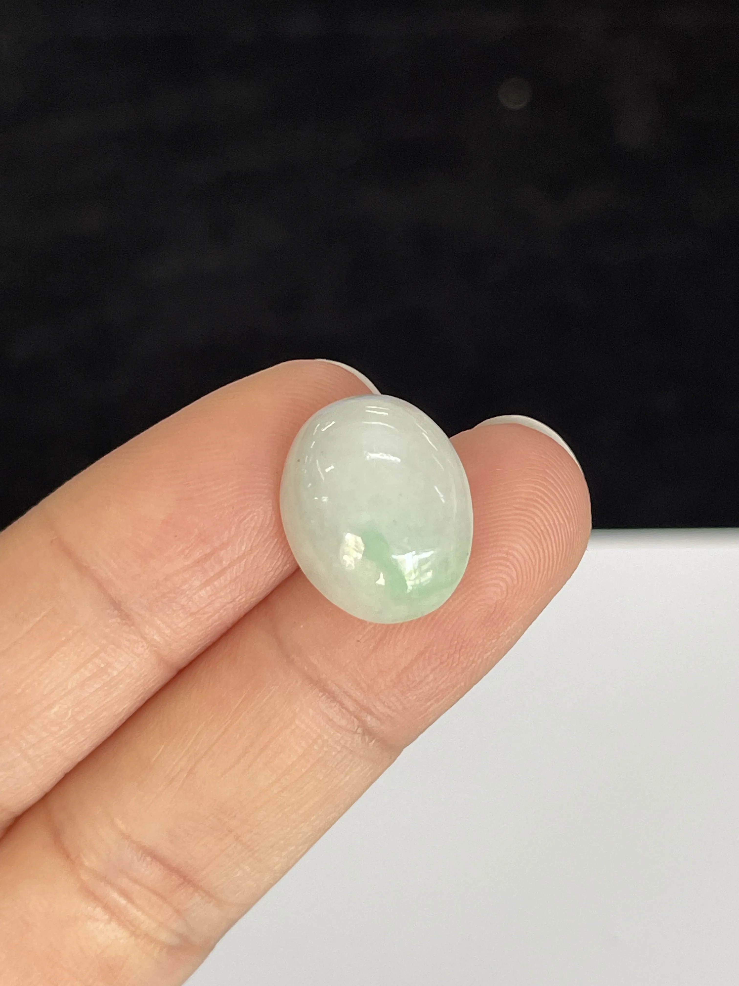 糯化种飘绿翡翠戒面/圆/椭圆形