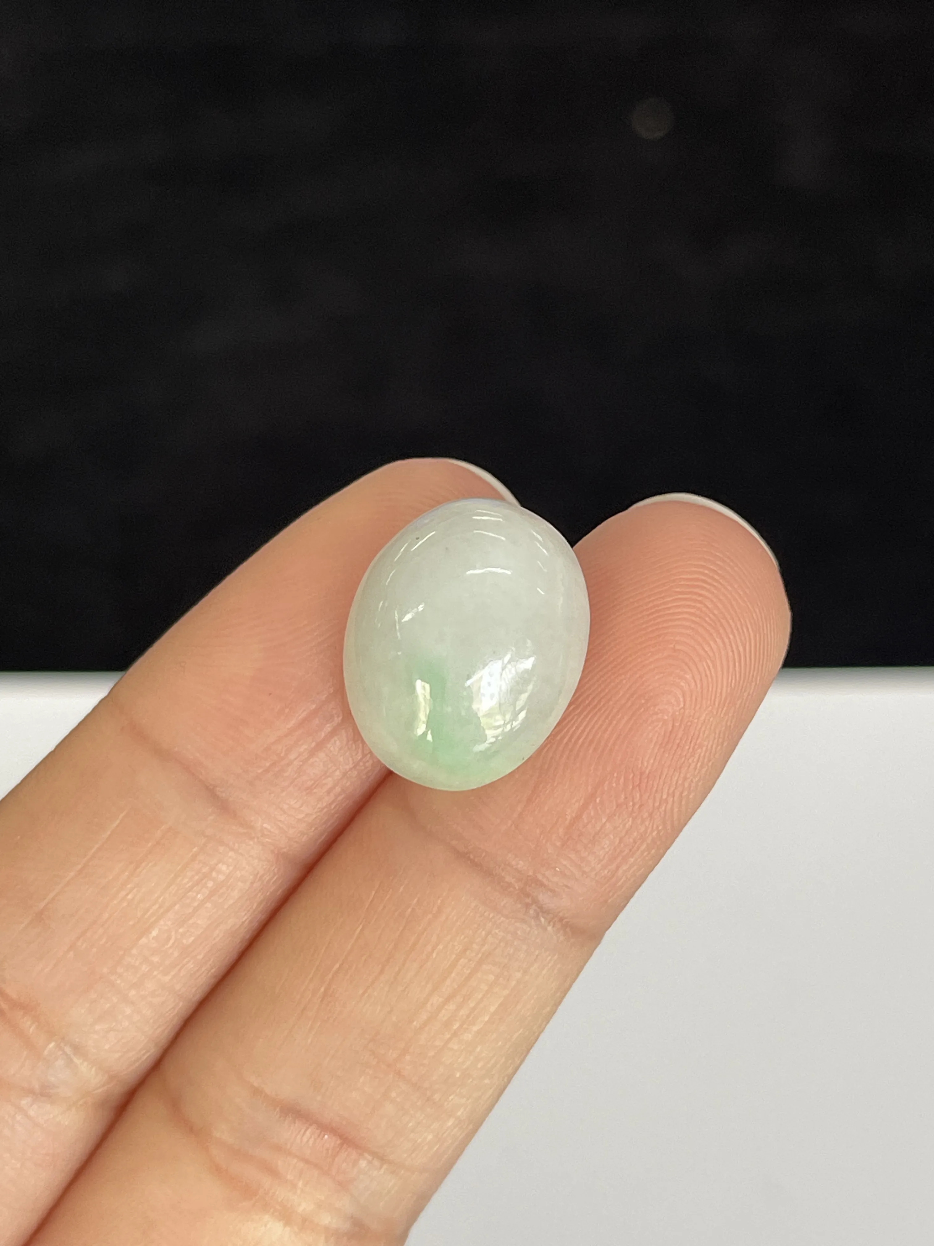 糯化种飘绿翡翠戒面/圆/椭圆形