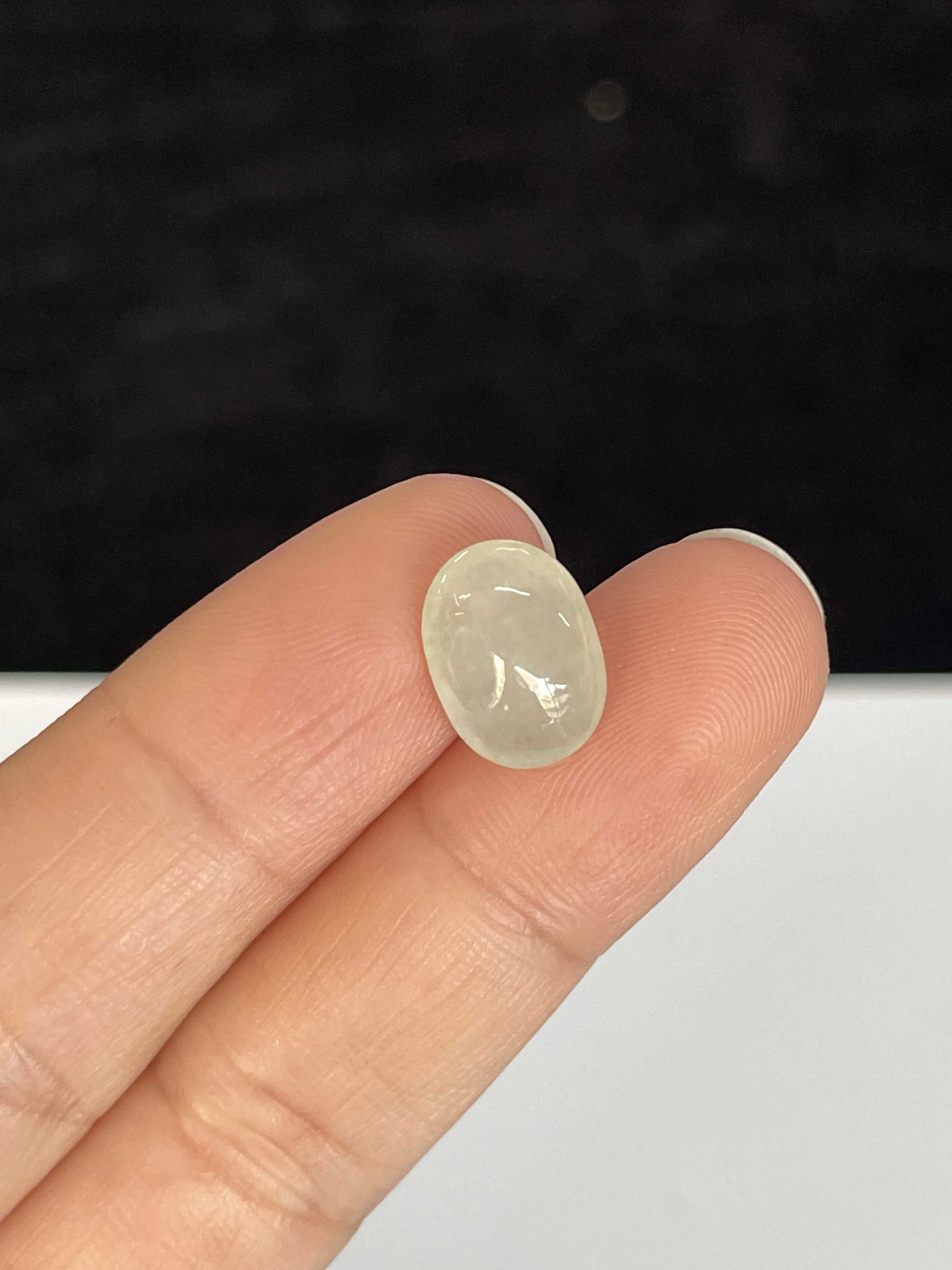 冰糯种白色翡翠戒面/椭圆形