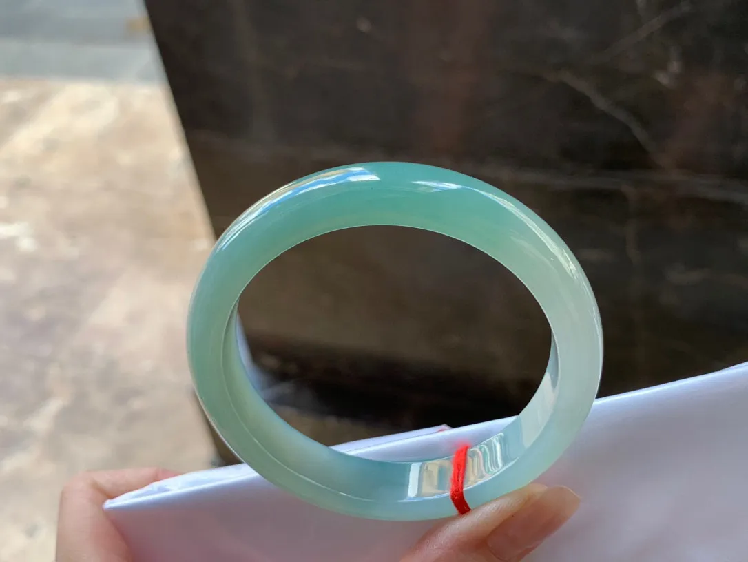 冰晴手镯，底色漂亮，57.8/12.4/7.8mm