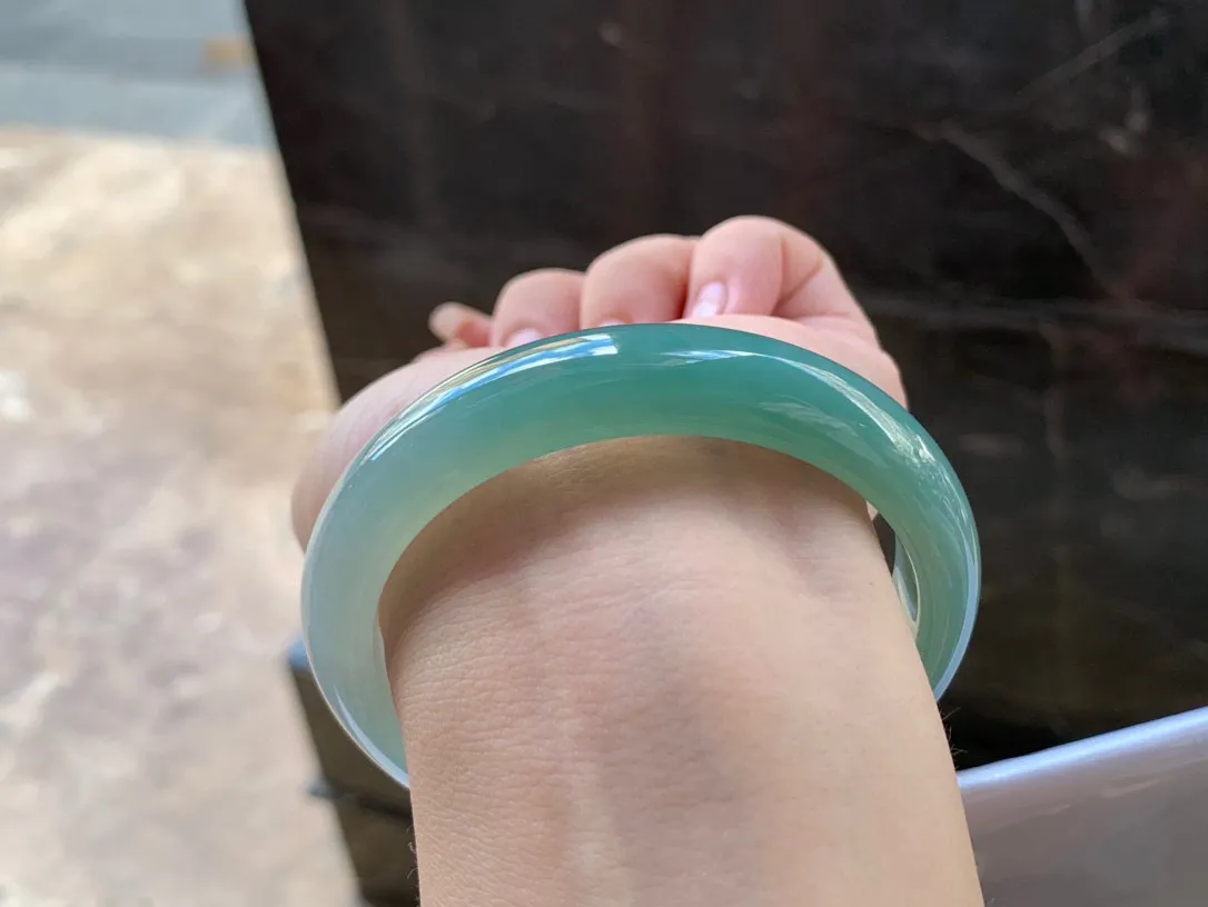 冰晴手镯，底色漂亮，57.8/12.4/7.8mm