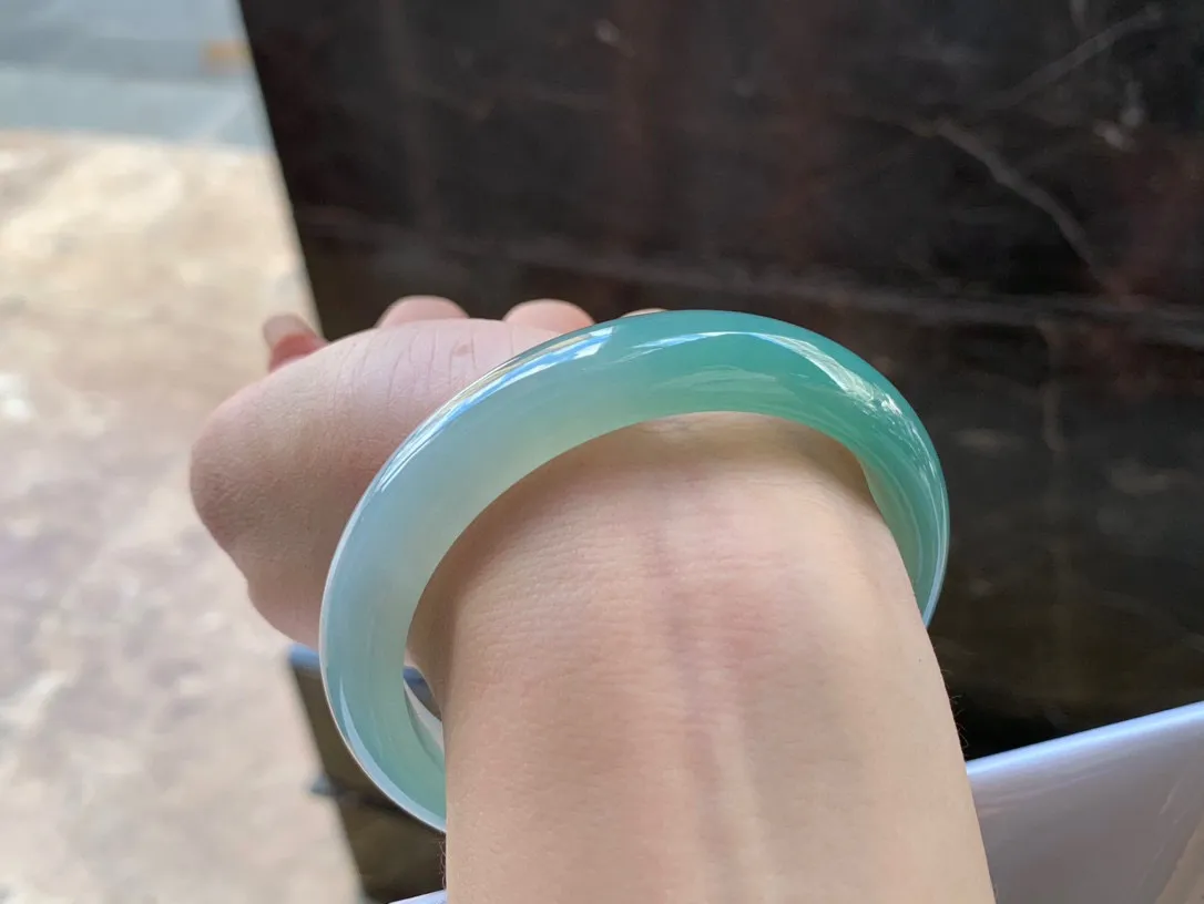 冰晴手镯，底色漂亮，57.8/12.4/7.8mm