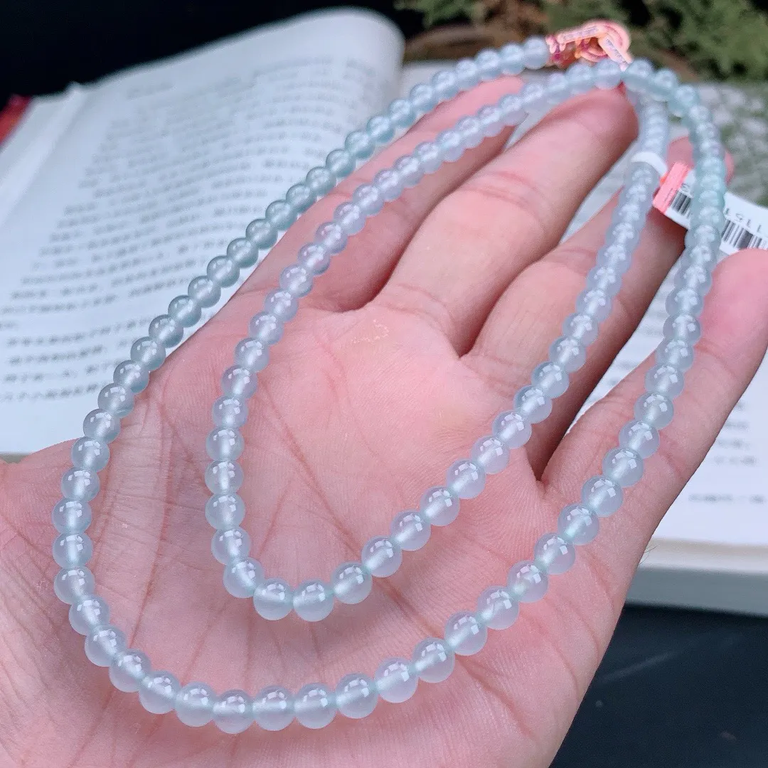 高冰起胶圆珠珠链 刚性十足项链
尺寸：5mm  重  27.88g 
缅甸天然A货翡翠