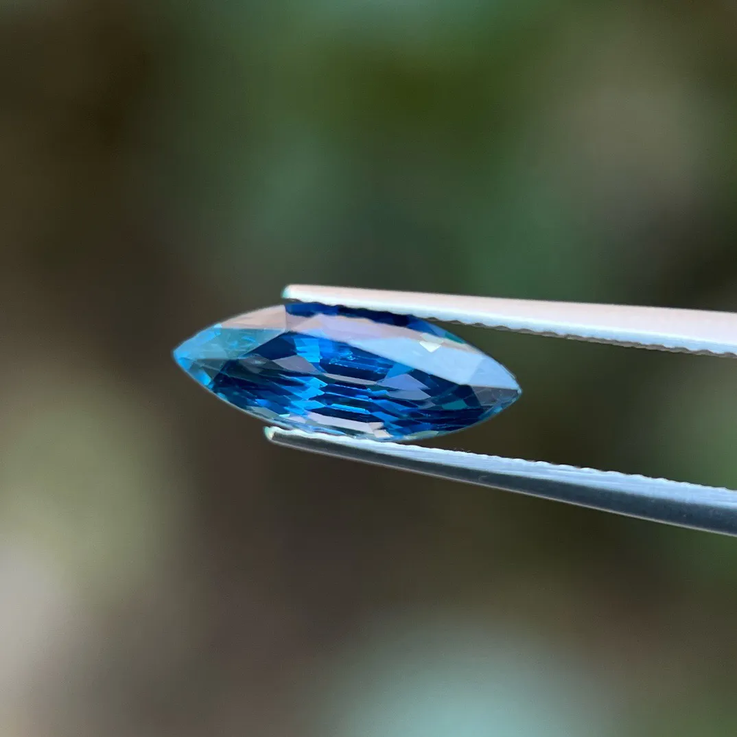 2.33克拉GRC天然孔雀蓝蓝宝石裸石，Peacock Blue，12.91×5.11×4.53mm