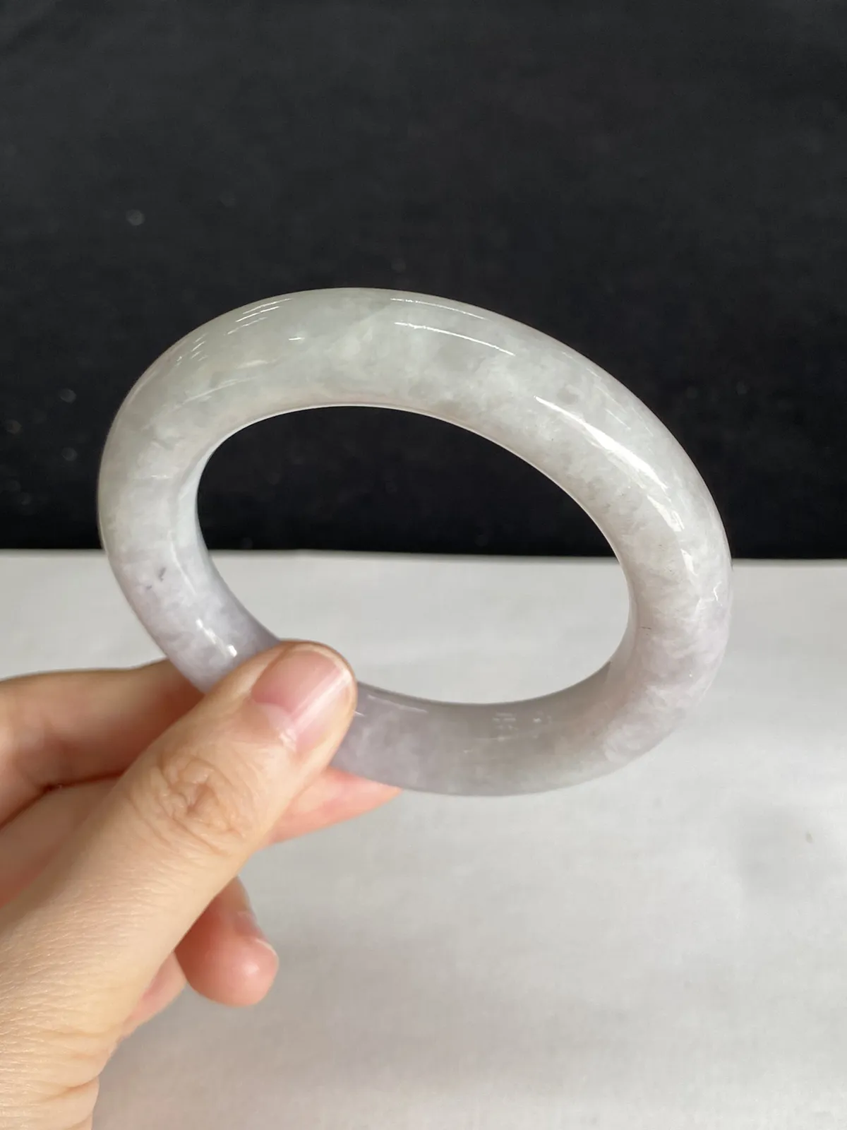 缅货糯种白底手镯，手镯挂件吊坠饰品(无事牌、平安扣、蛋面）(豆种、糯化种、冰糯种、冰种、玻璃种、和田玉)