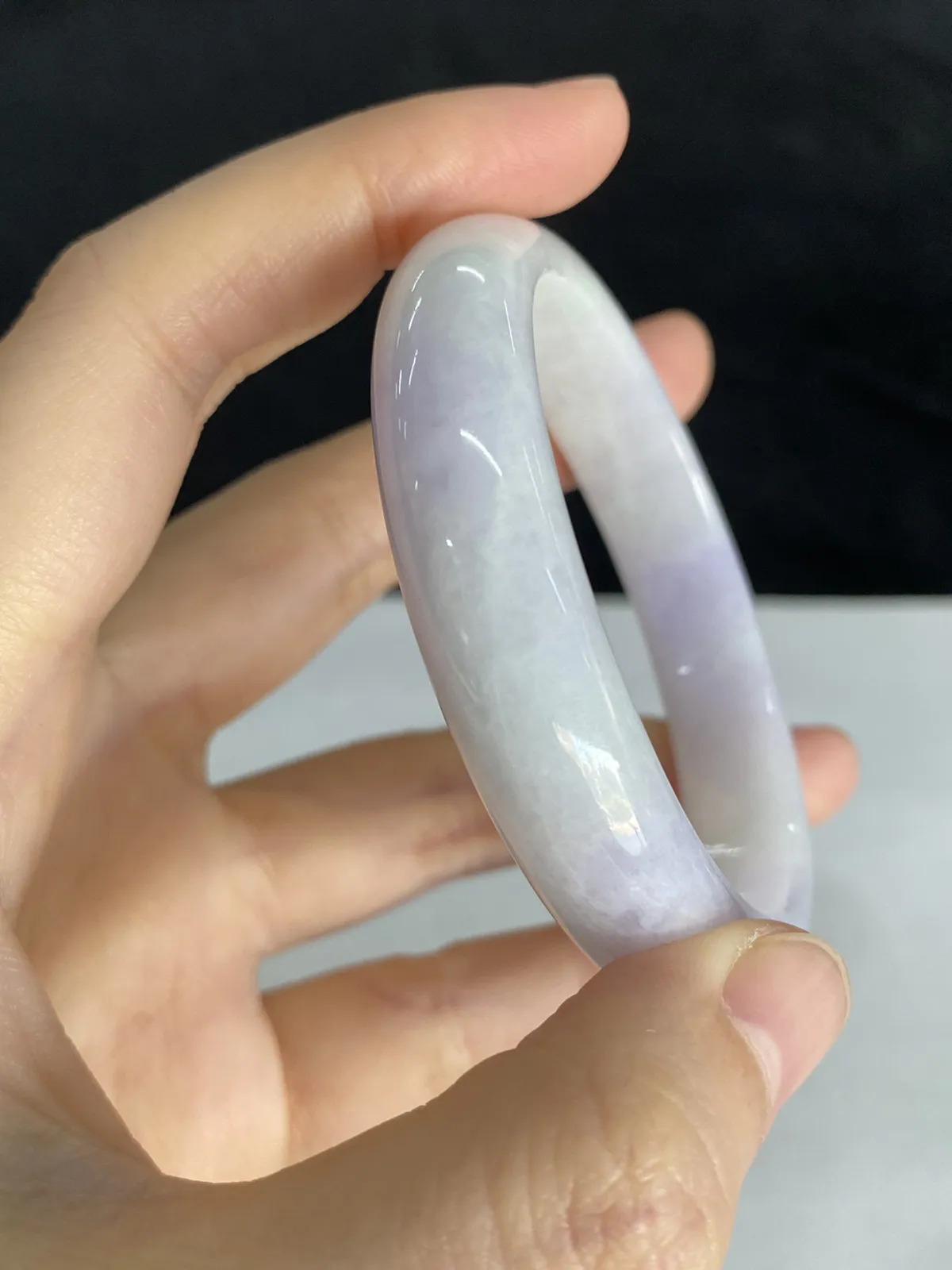贵妃镯54圈口，翡翠糯化种白色手镯