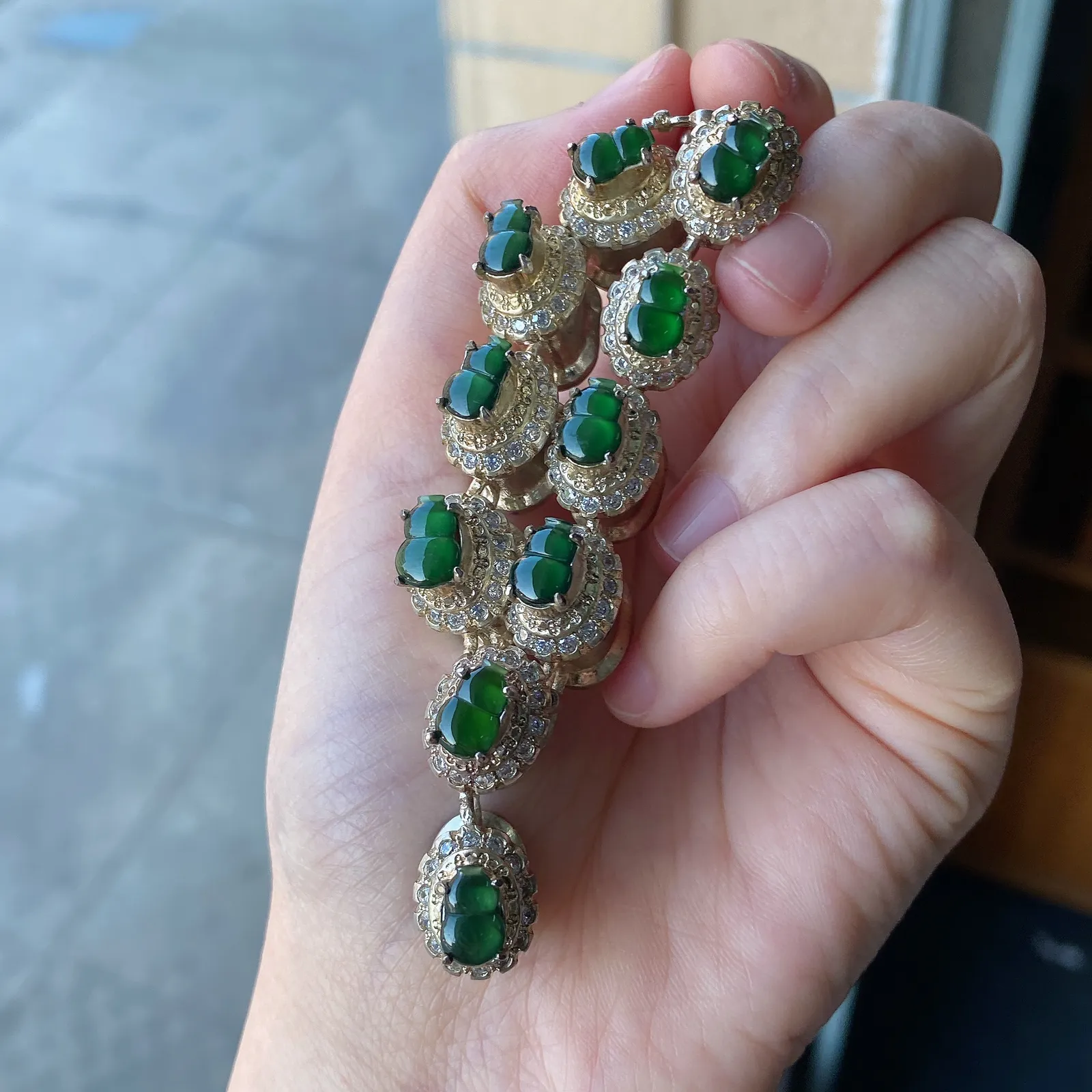 翡翠葫芦蛋面，价格为单颗价格，随机发货