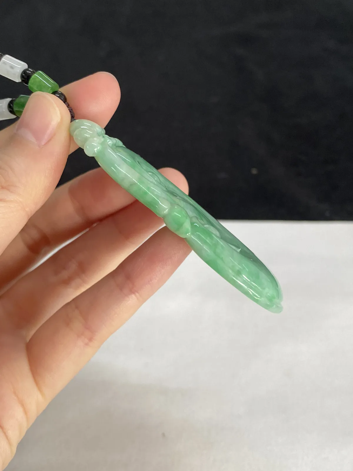 翡翠糯化种飘绿如意