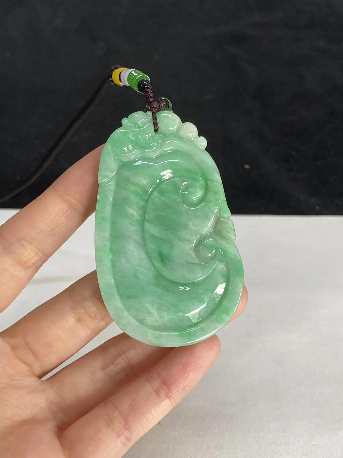 翡翠糯化种飘绿如意