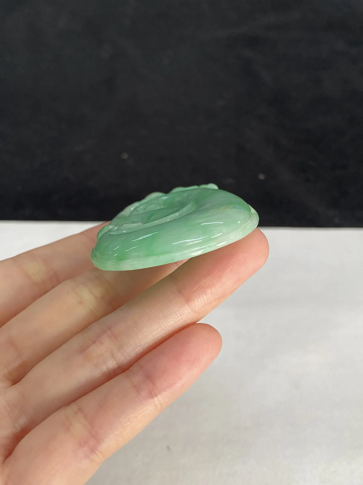 翡翠糯化种飘绿如意