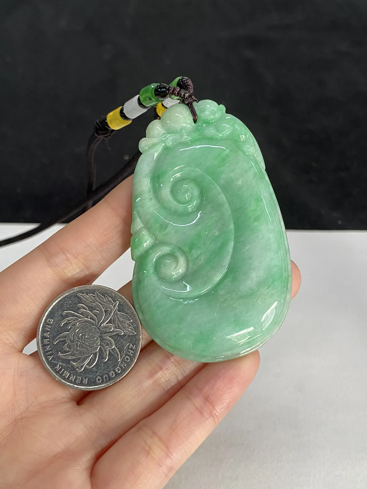 翡翠糯化种飘绿如意