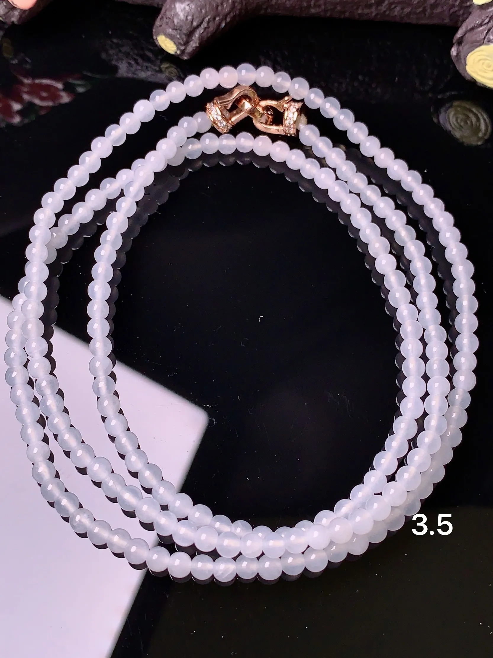 冰种圆珠项链 玉质细腻 色泽艳丽 整体尺寸3.5