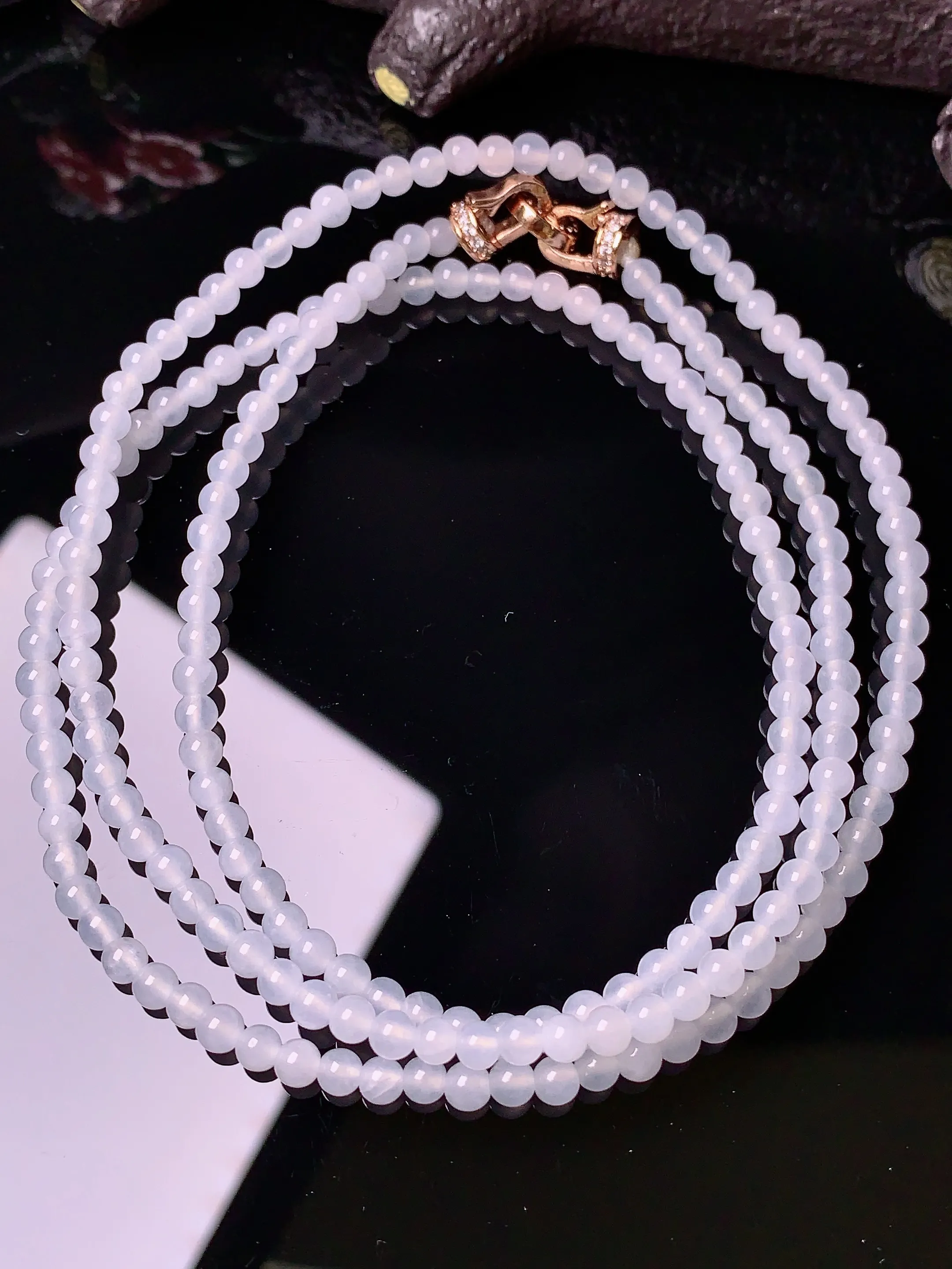 冰种圆珠项链 玉质细腻 色泽艳丽 整体尺寸3.5