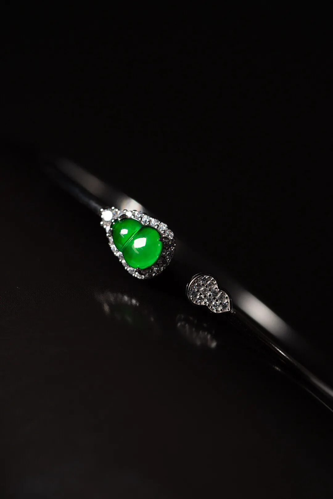 天然满绿翡翠葫芦-福禄点钻纯银手镯，裸石：8x6x2.3