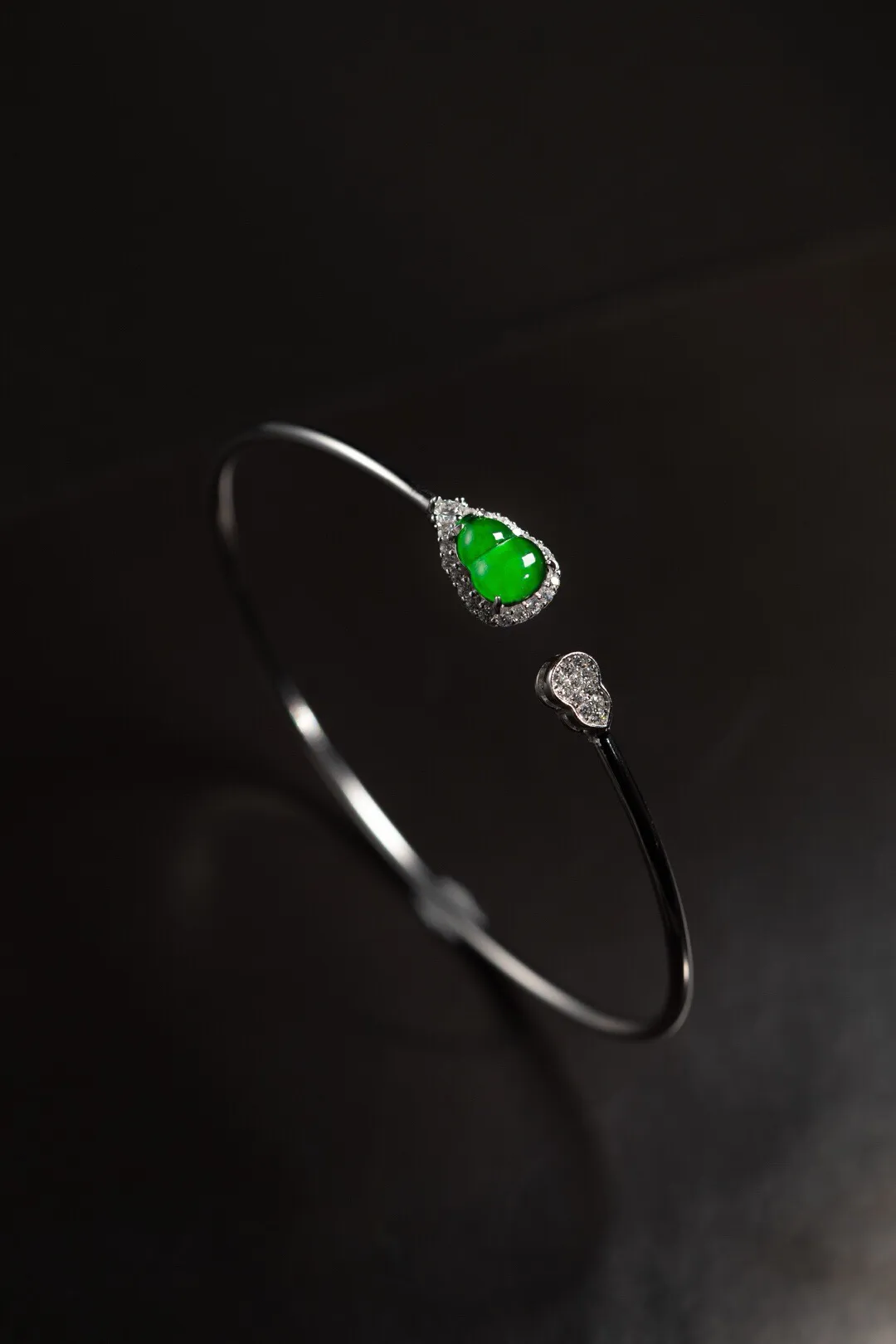 天然满绿翡翠葫芦-福禄点钻纯银手镯，裸石：8x6x2.3